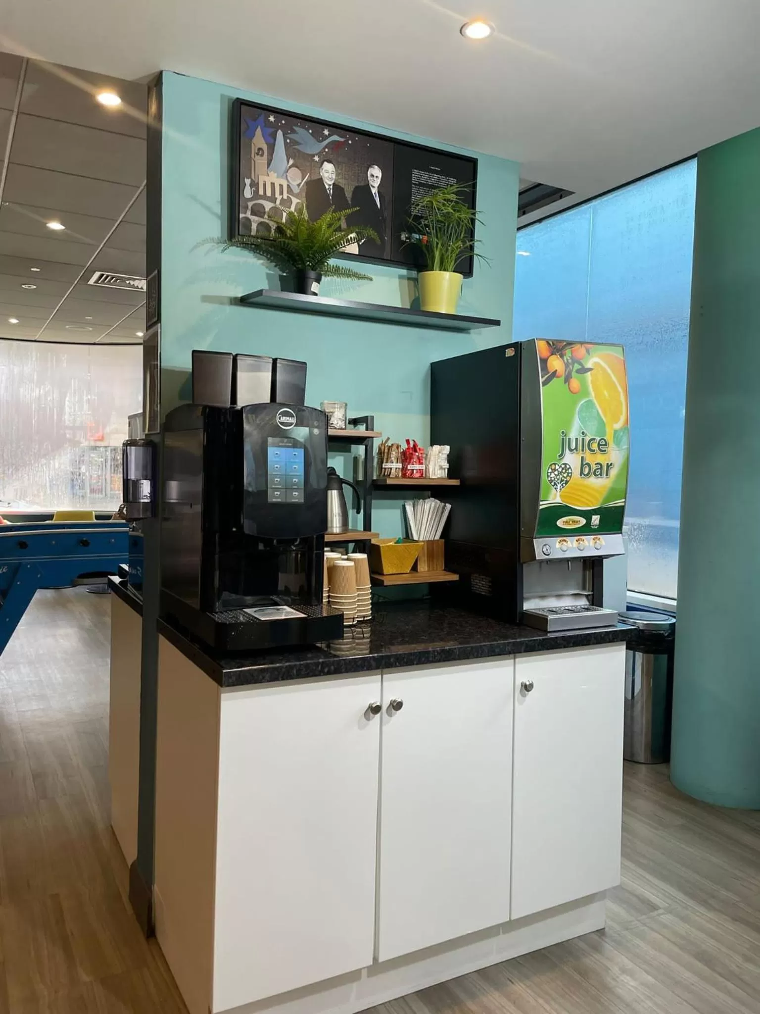 Coffee/tea facilities in ibis budget Belfast City Centre
