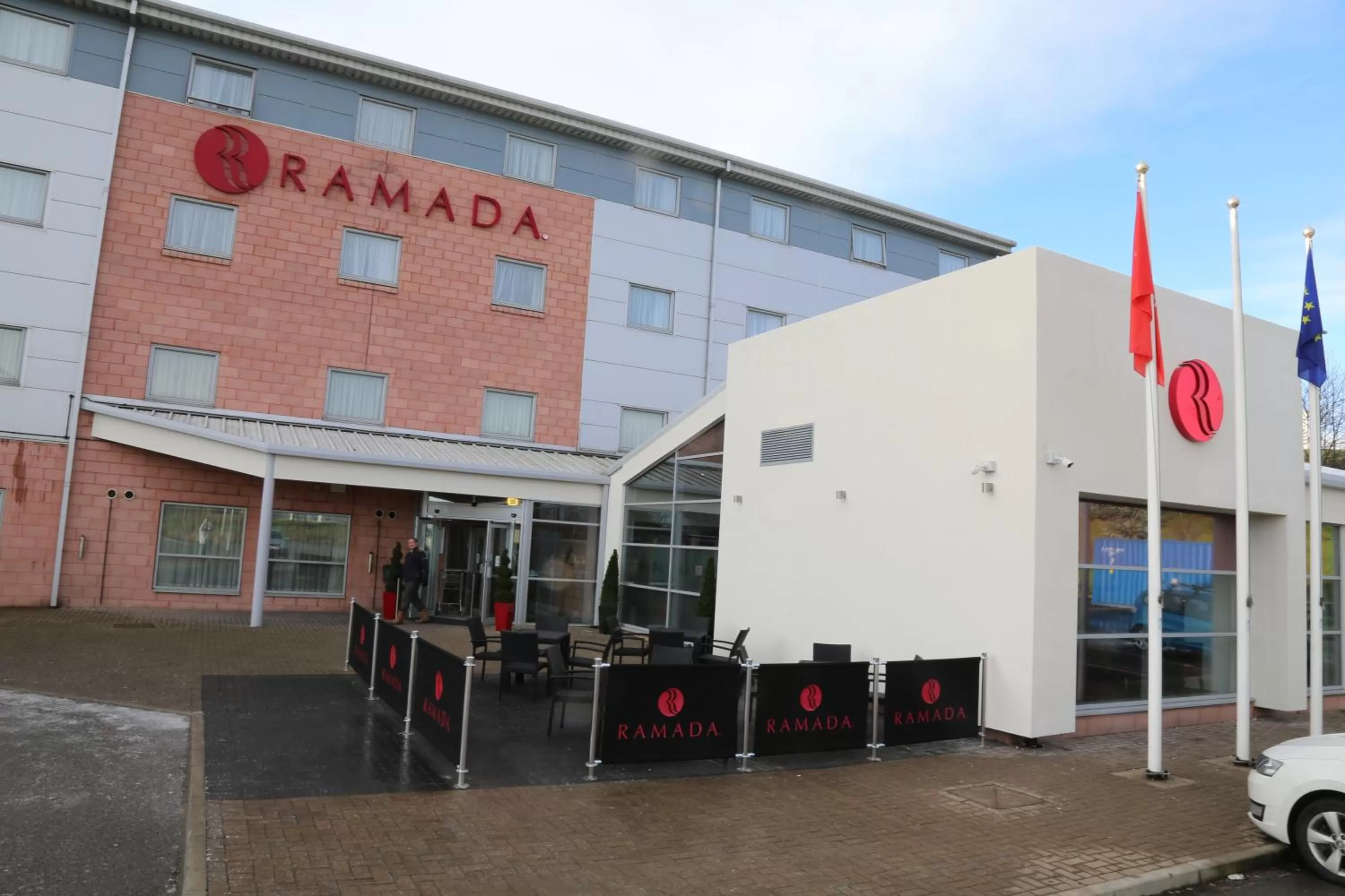 Facade/entrance in Ramada Wakefield