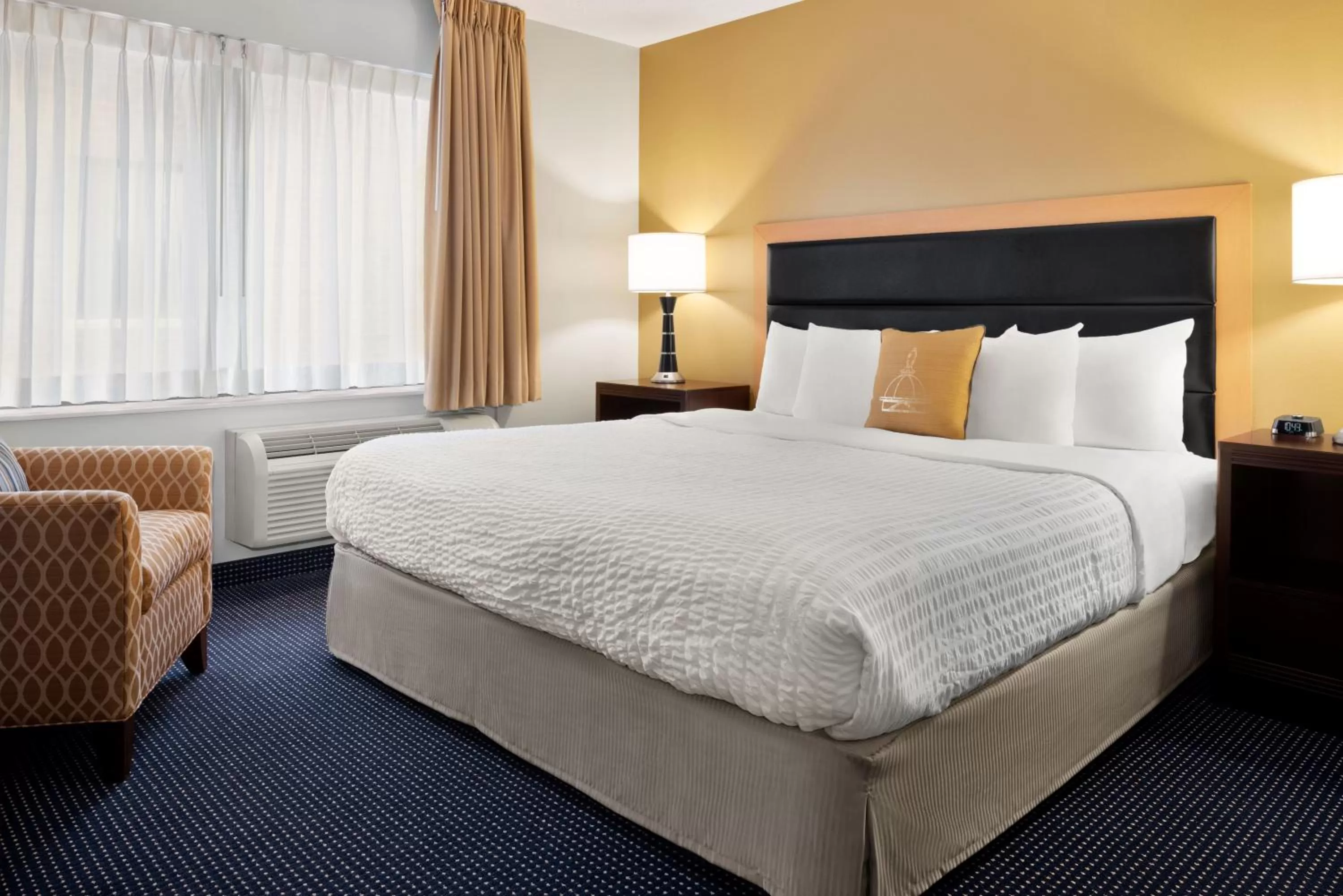 Bed in The Inn at Saint Mary's