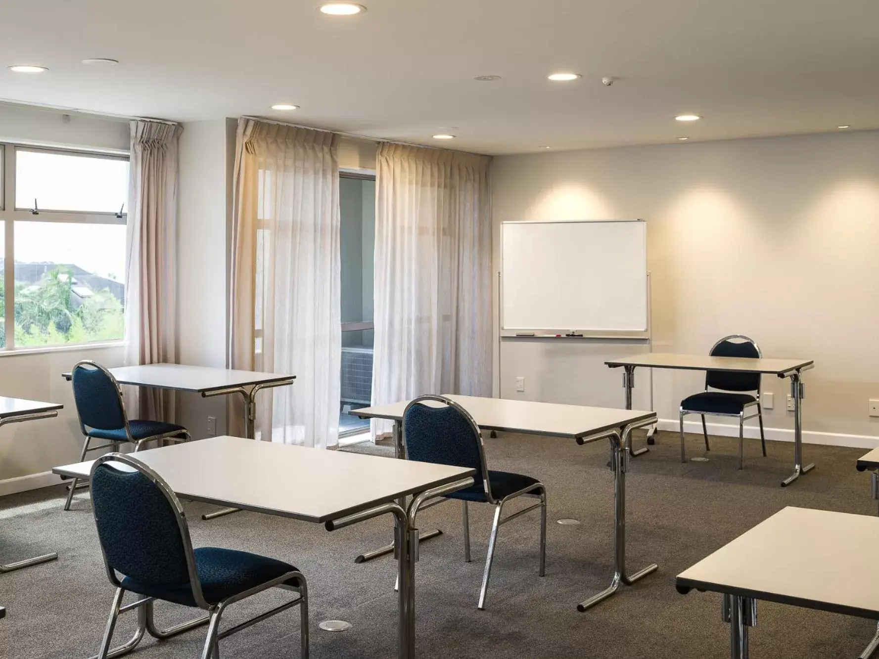 Meeting/conference room in Carnmore Hotel Takapuna