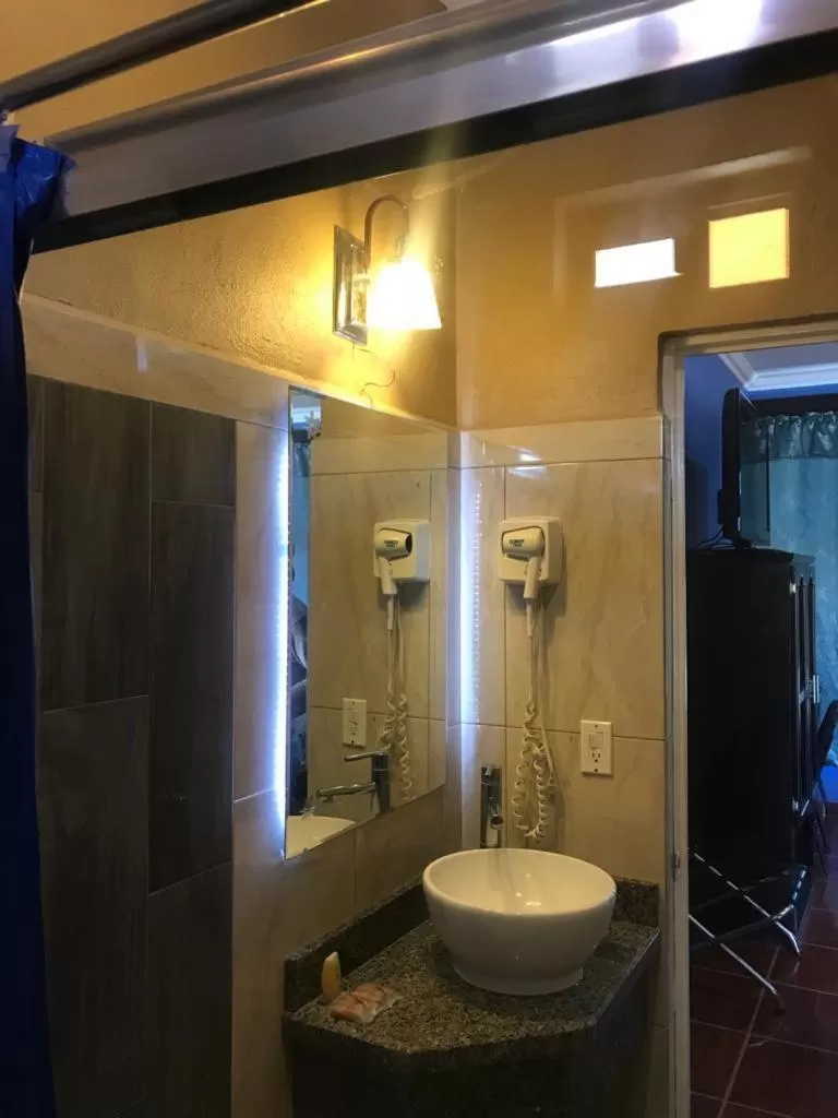 Bathroom in HOTEL PARAÍSO DEL VALLE