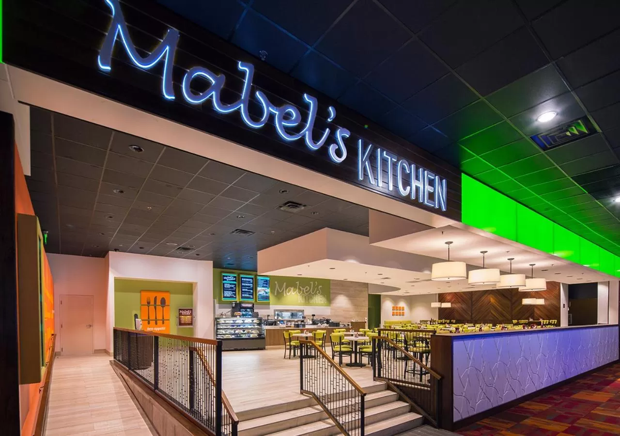 Restaurant/places to eat in Cypress Bayou Casino Hotel