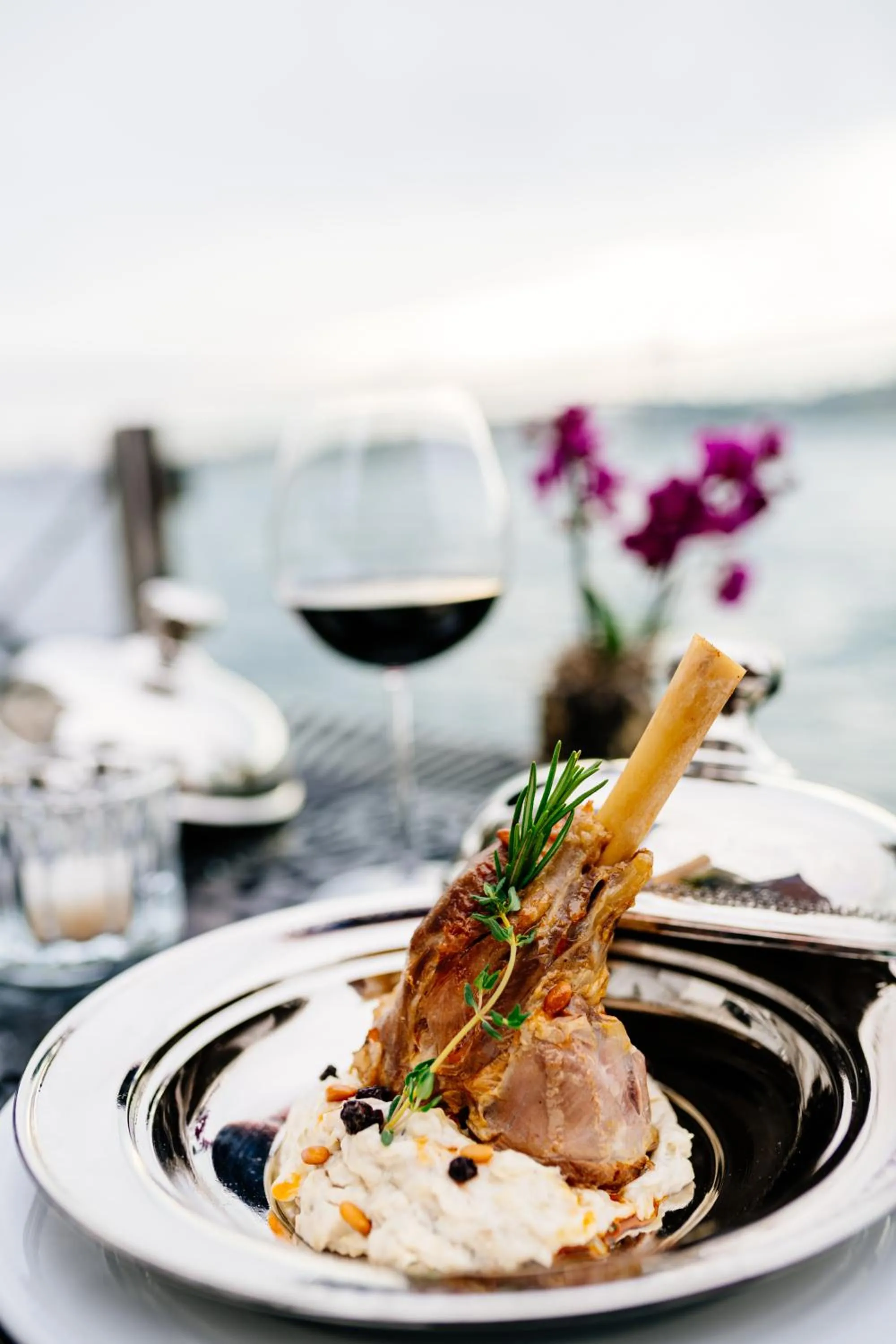 Restaurant/places to eat in Bosphorus Palace Hotel