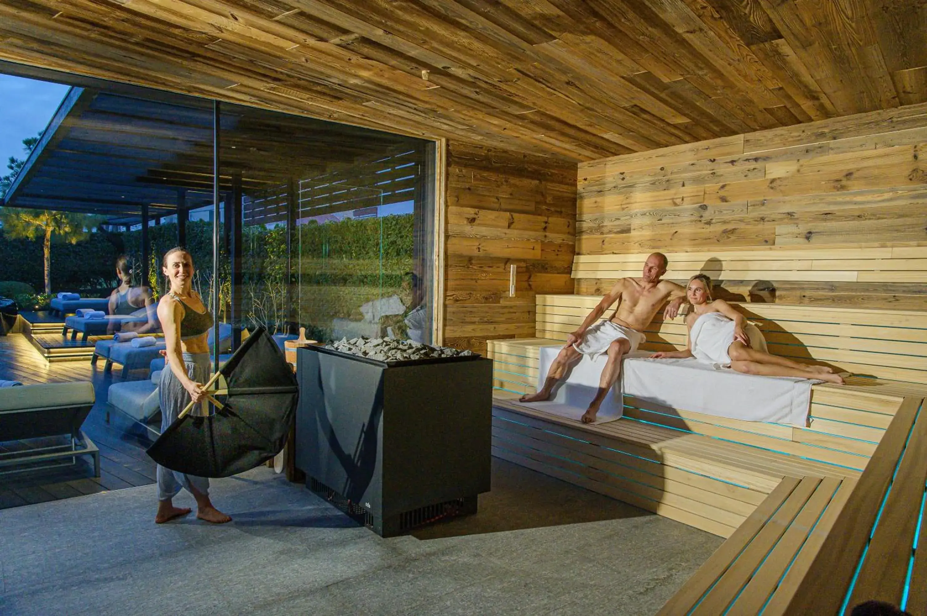 Sauna, Guests in Hotel Tirolensis
