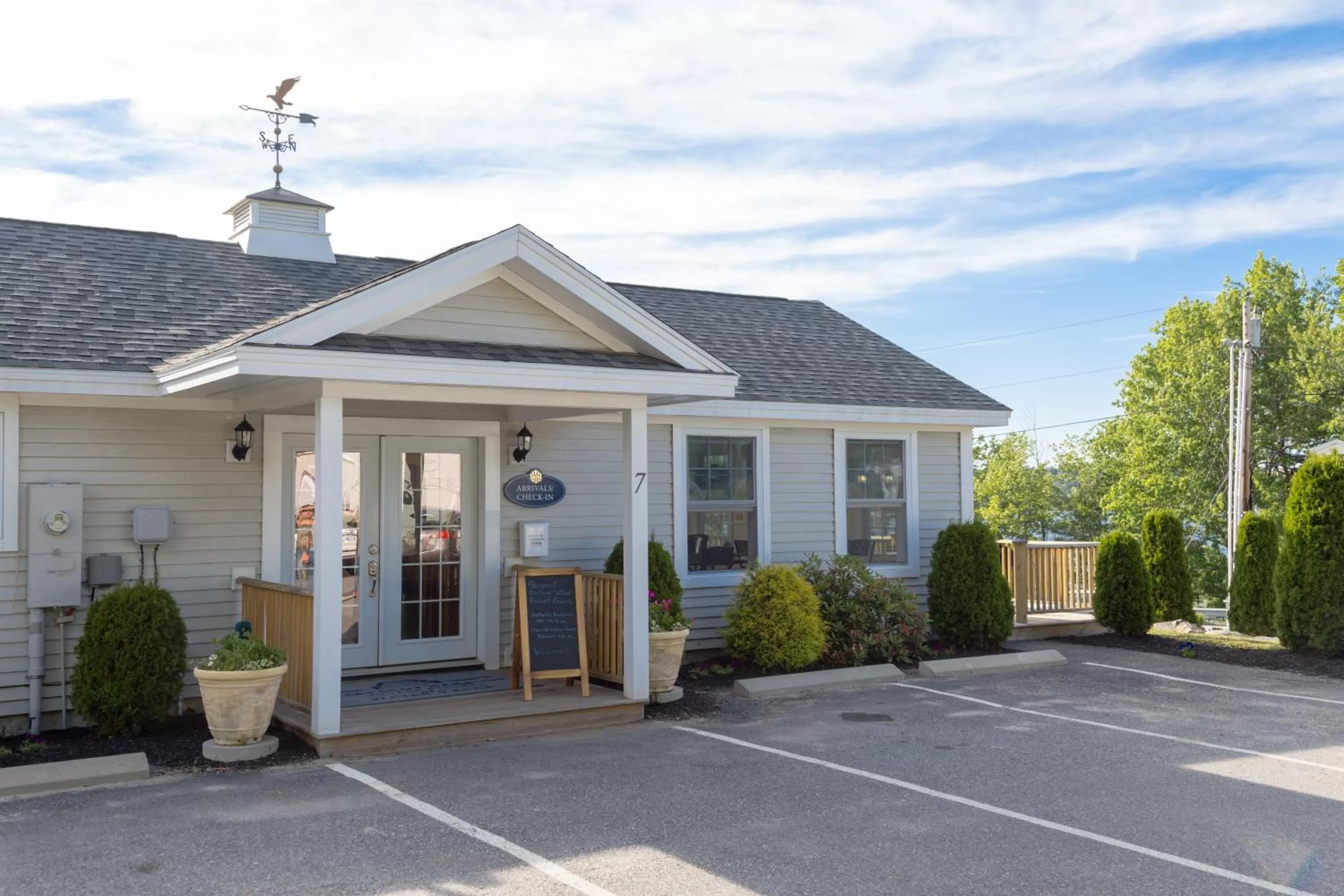 Property Building in Sheepscot Harbour Village Resort