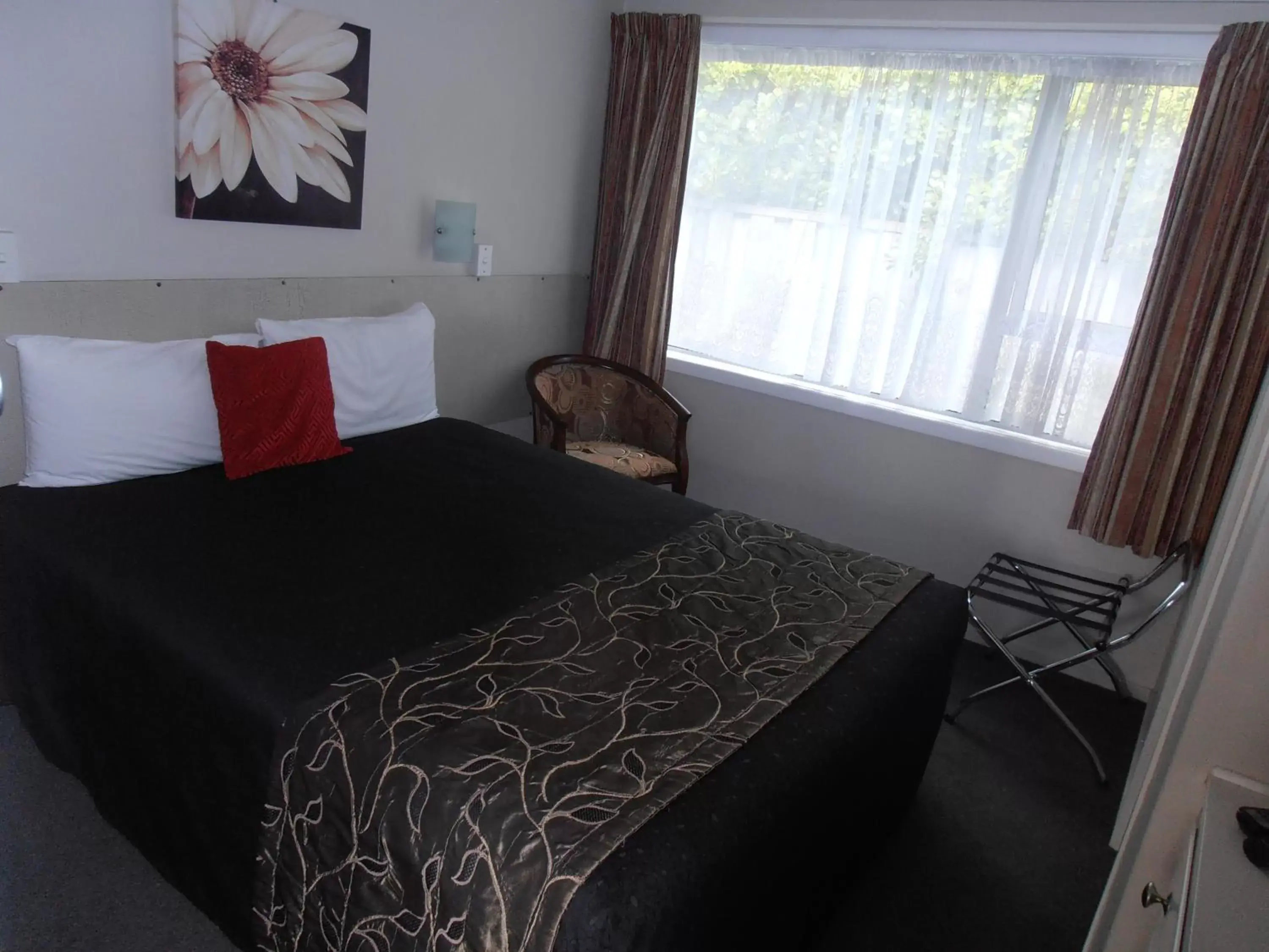 Bedroom, Bed in Comfort Inn Tayesta Motel