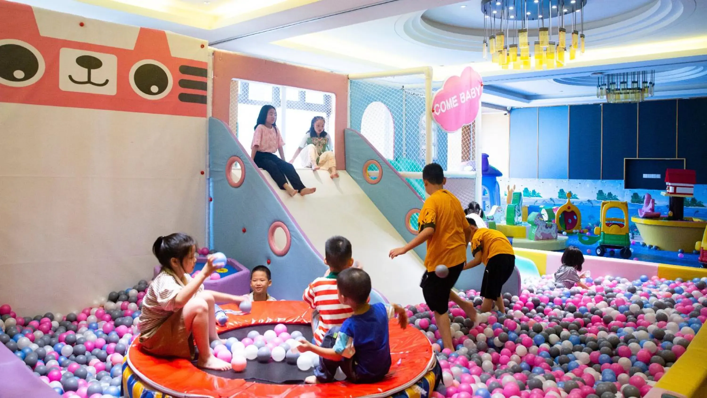 Fitness centre/facilities, Children in Holiday Inn Kunshan Huaqiao, an IHG Hotel