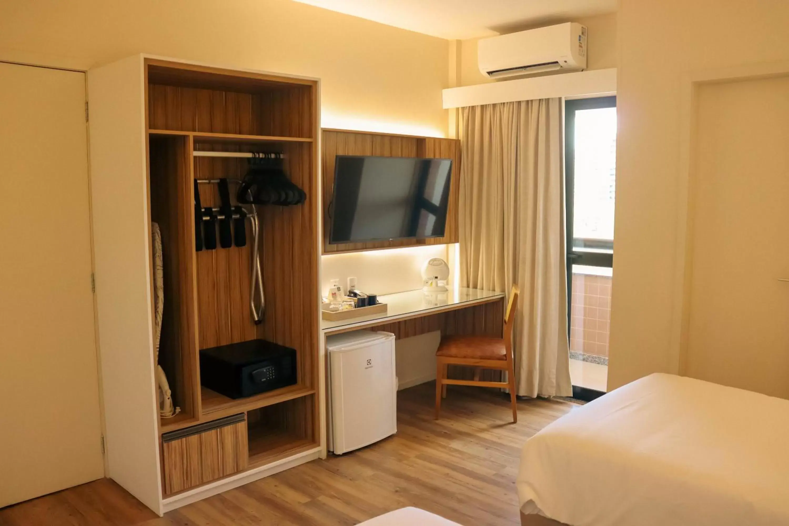 Bedroom, TV/Entertainment Center in Quality Hotel Aracaju