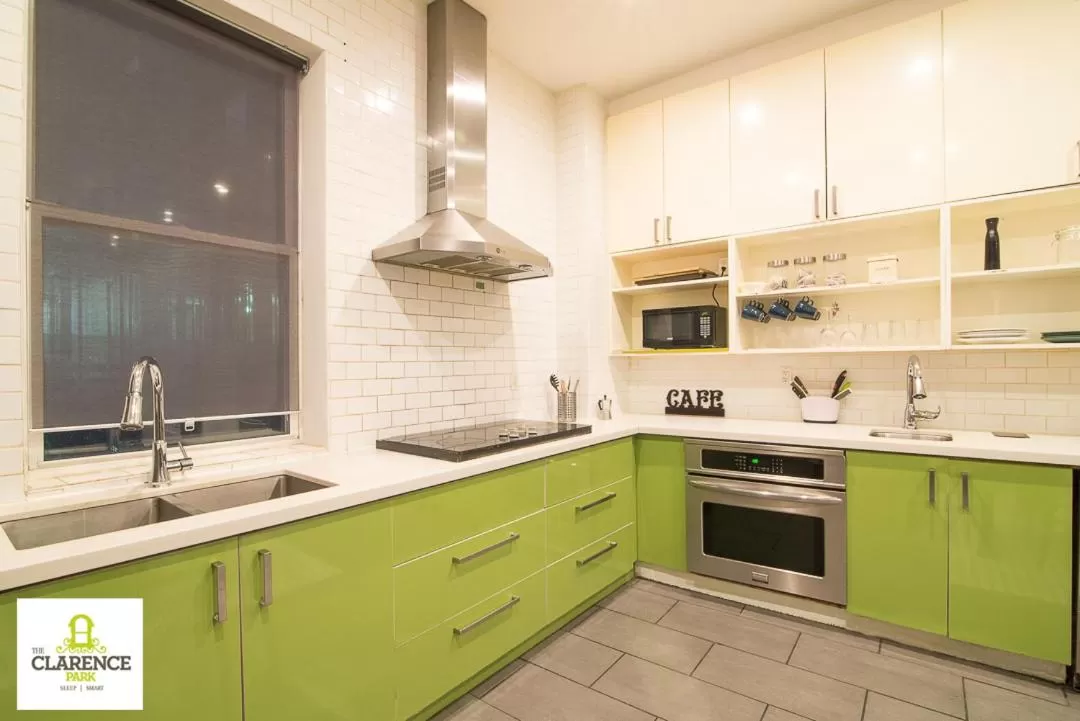 Kitchen or kitchenette in The Clarence Park