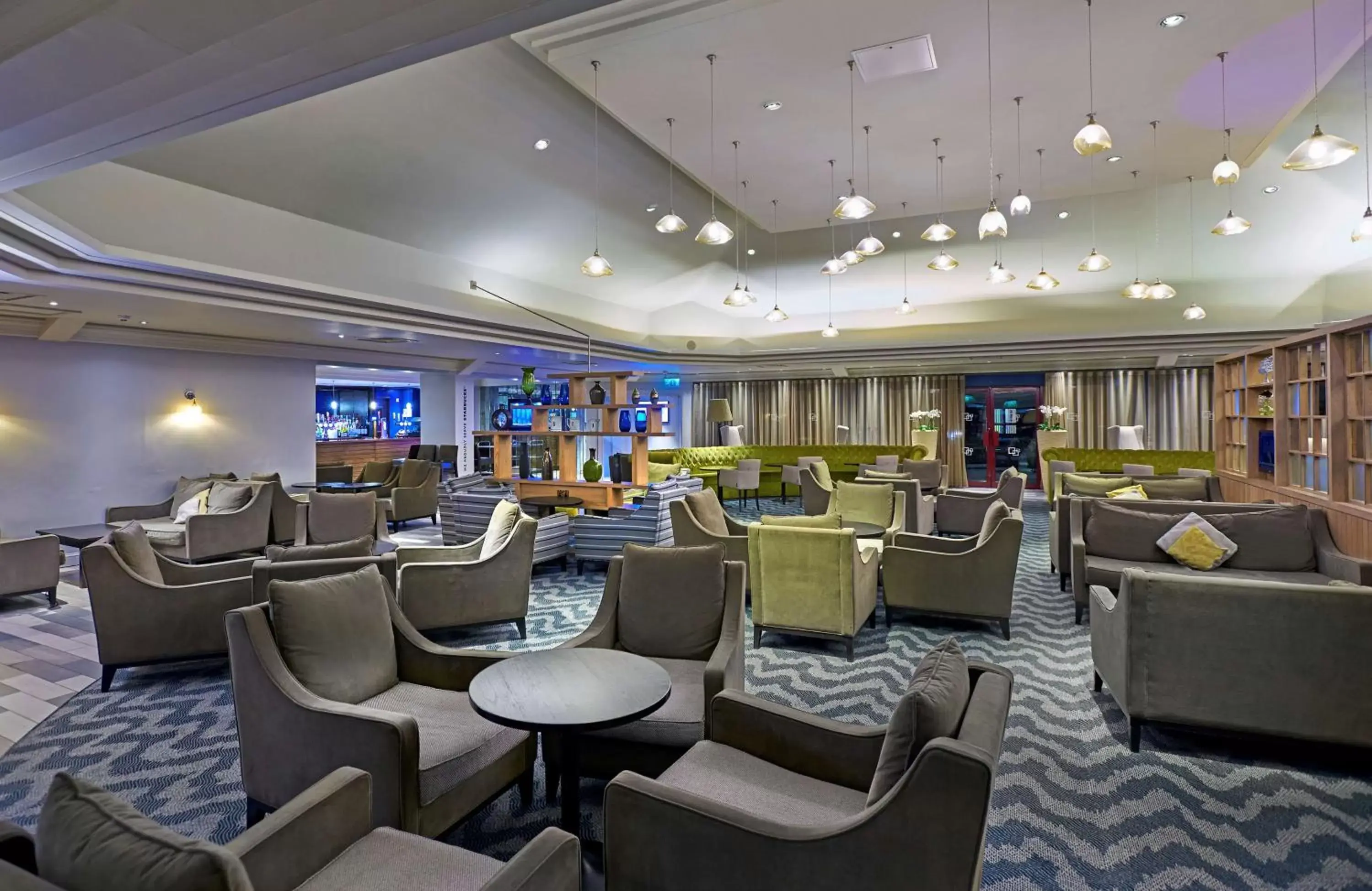 Lounge or bar, Lounge/Bar in DoubleTree by Hilton Bristol North