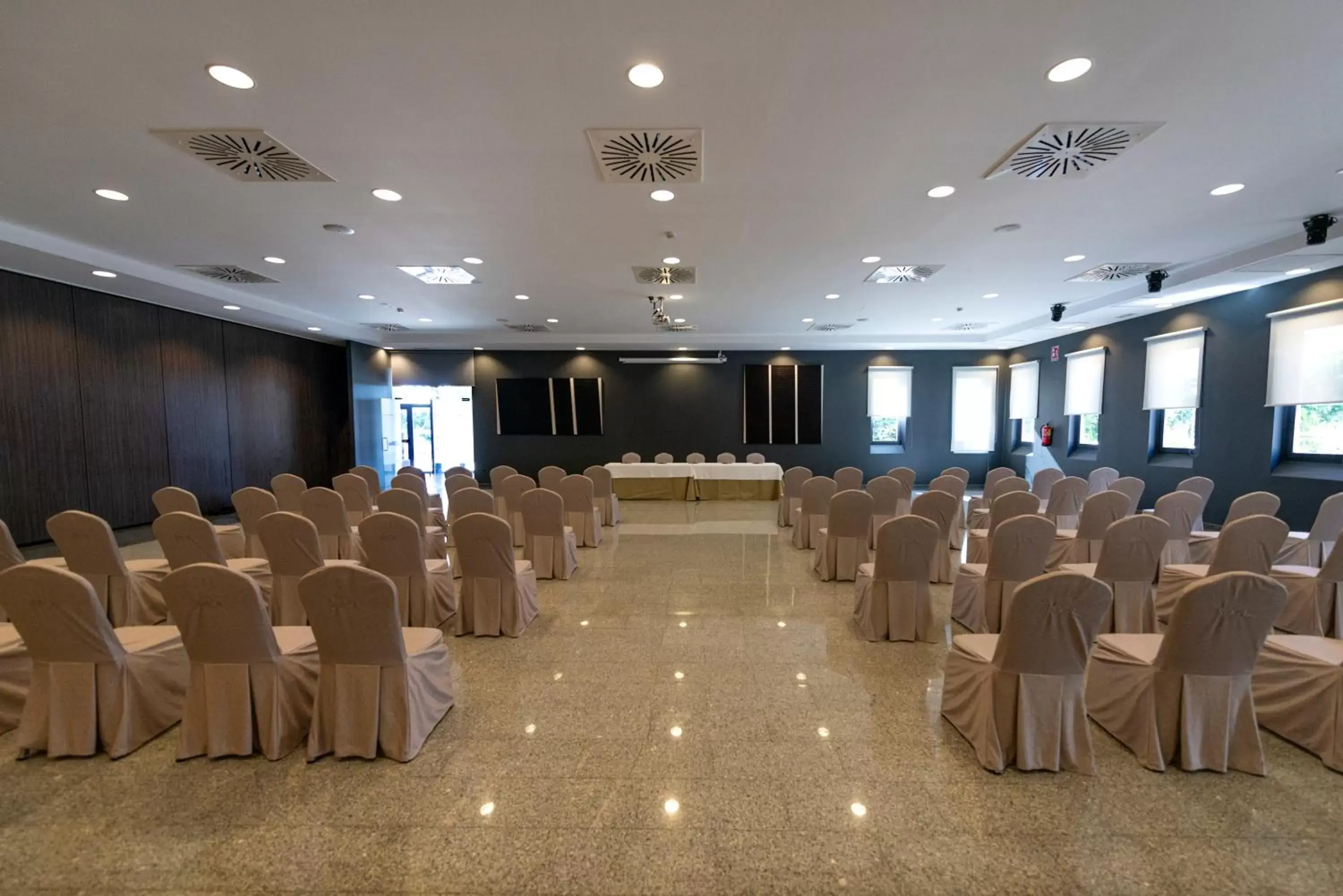 Meeting/conference room, Banquet Facilities in Sercotel Riscal