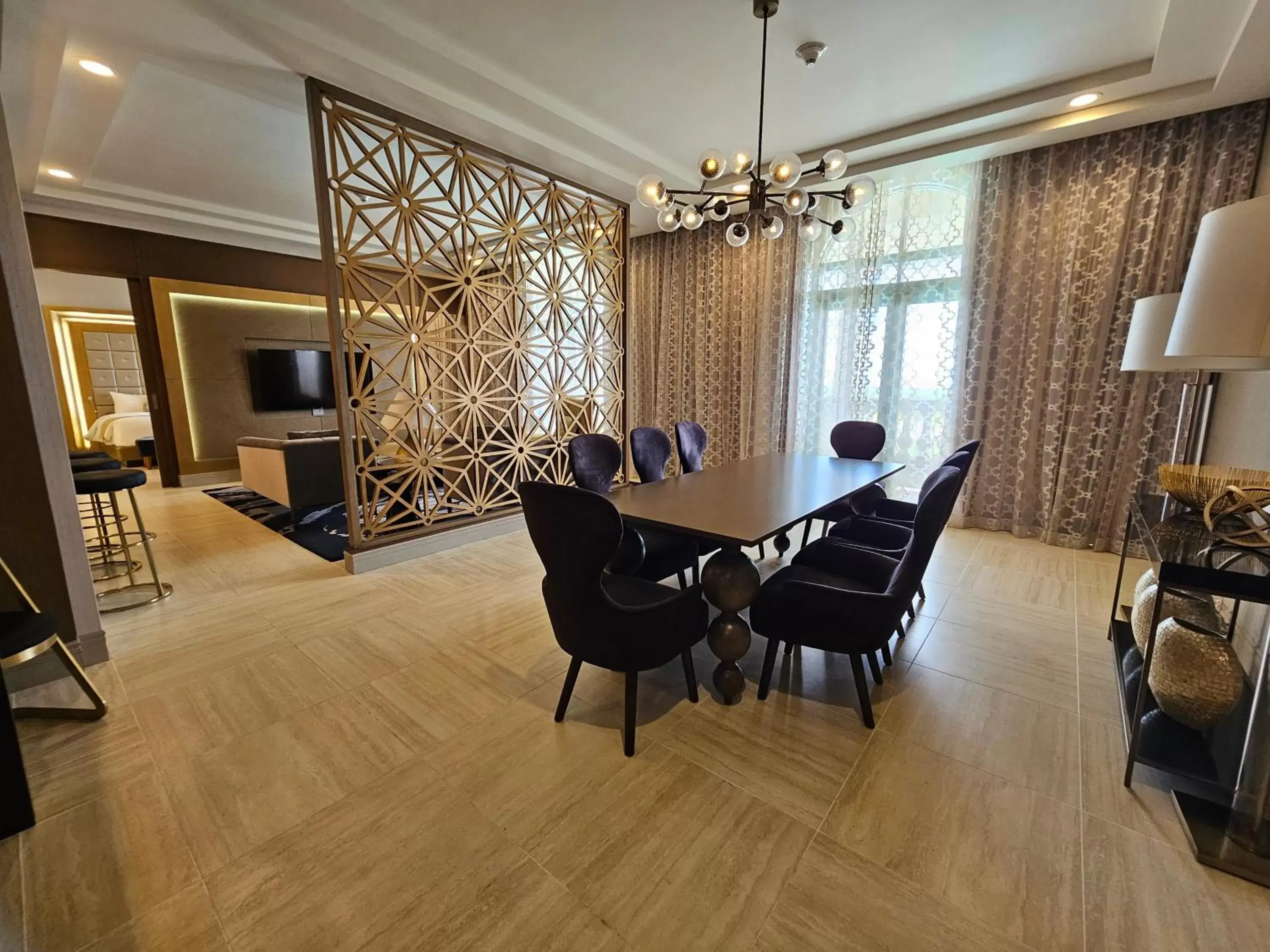 Living room, Dining Area in LeoPalace Resort Guam