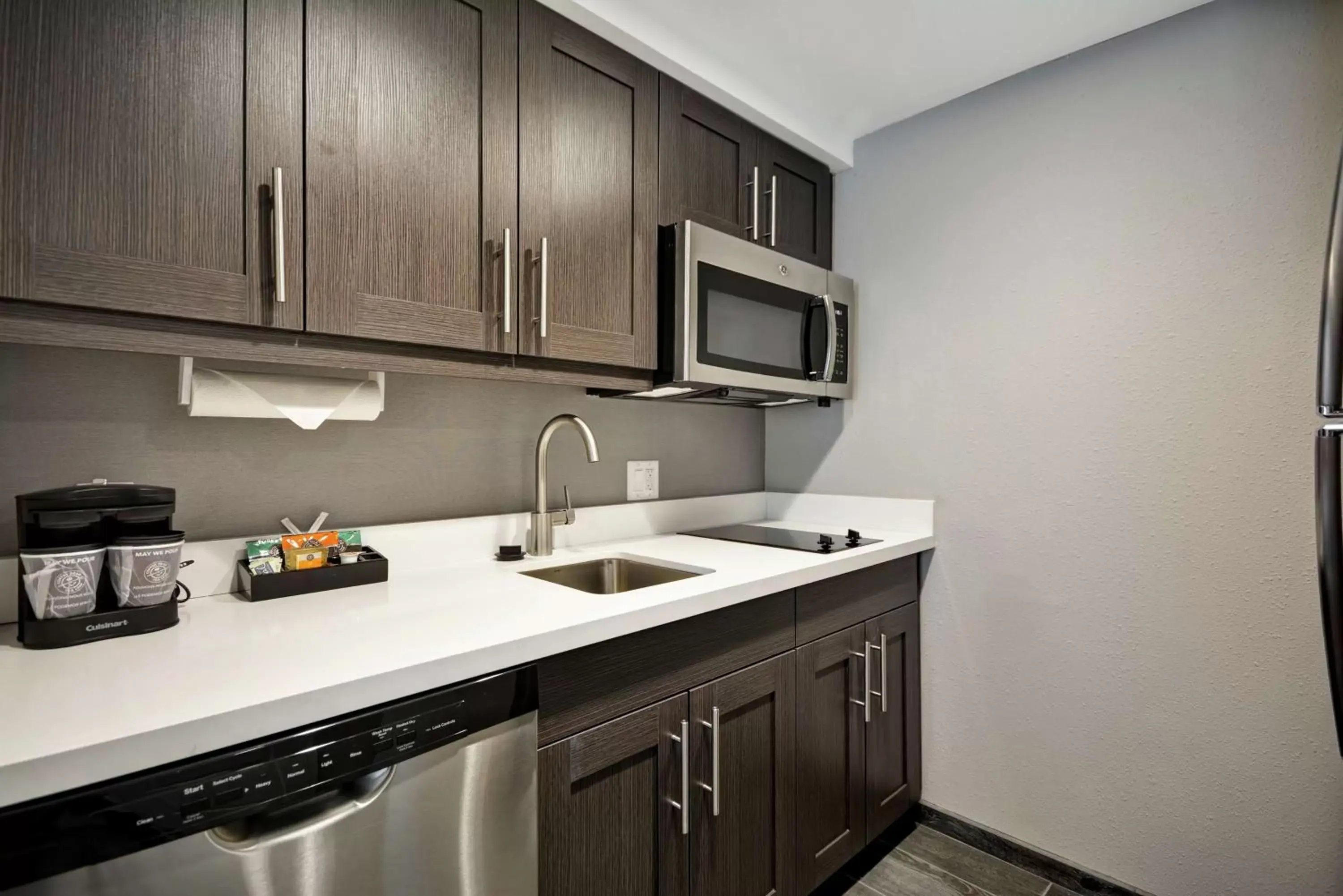 Kitchen or kitchenette, Kitchen/Kitchenette in Homewood Suites by Hilton Raleigh Cary I-40