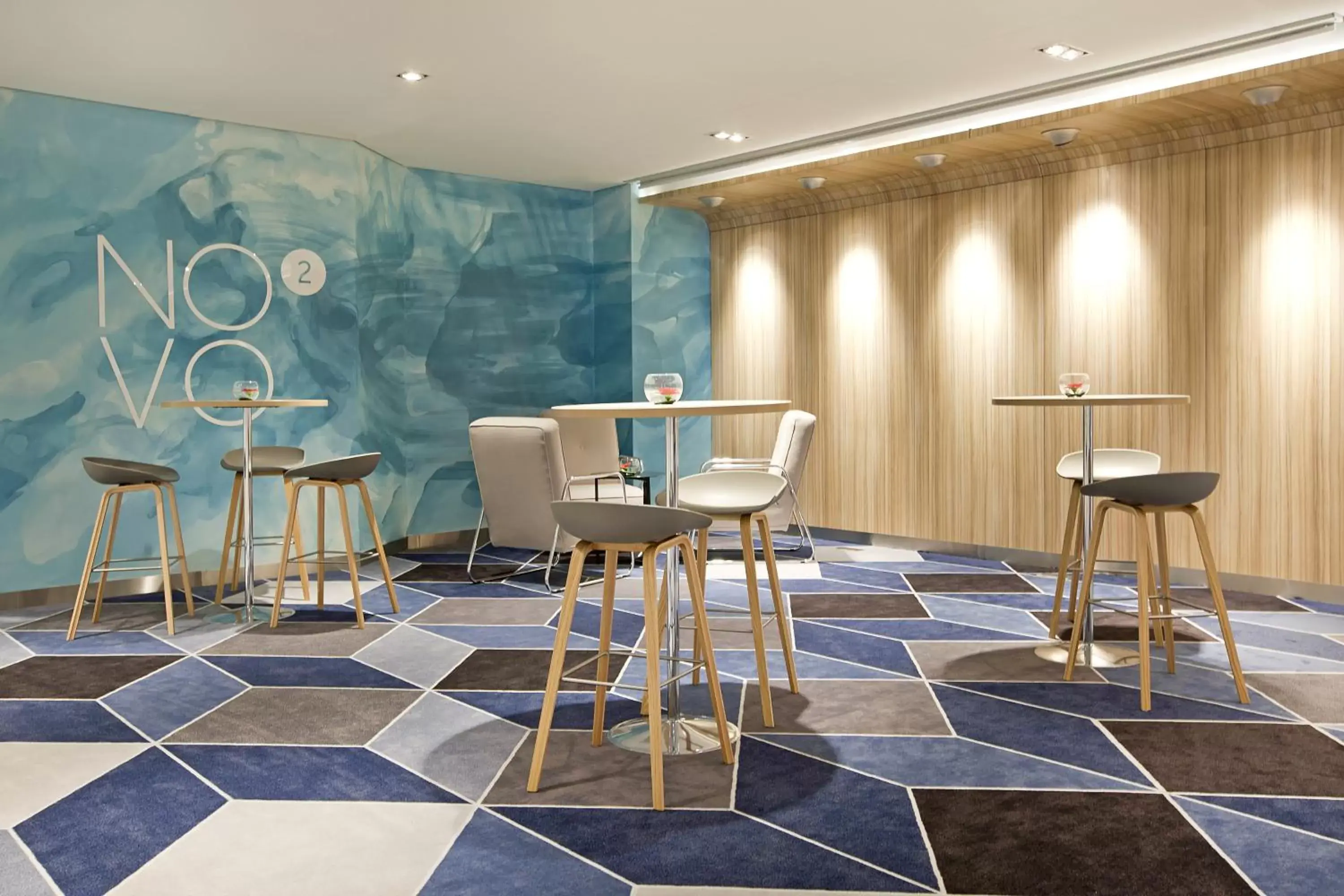 Restaurant/places to eat in Novotel Katowice Centrum