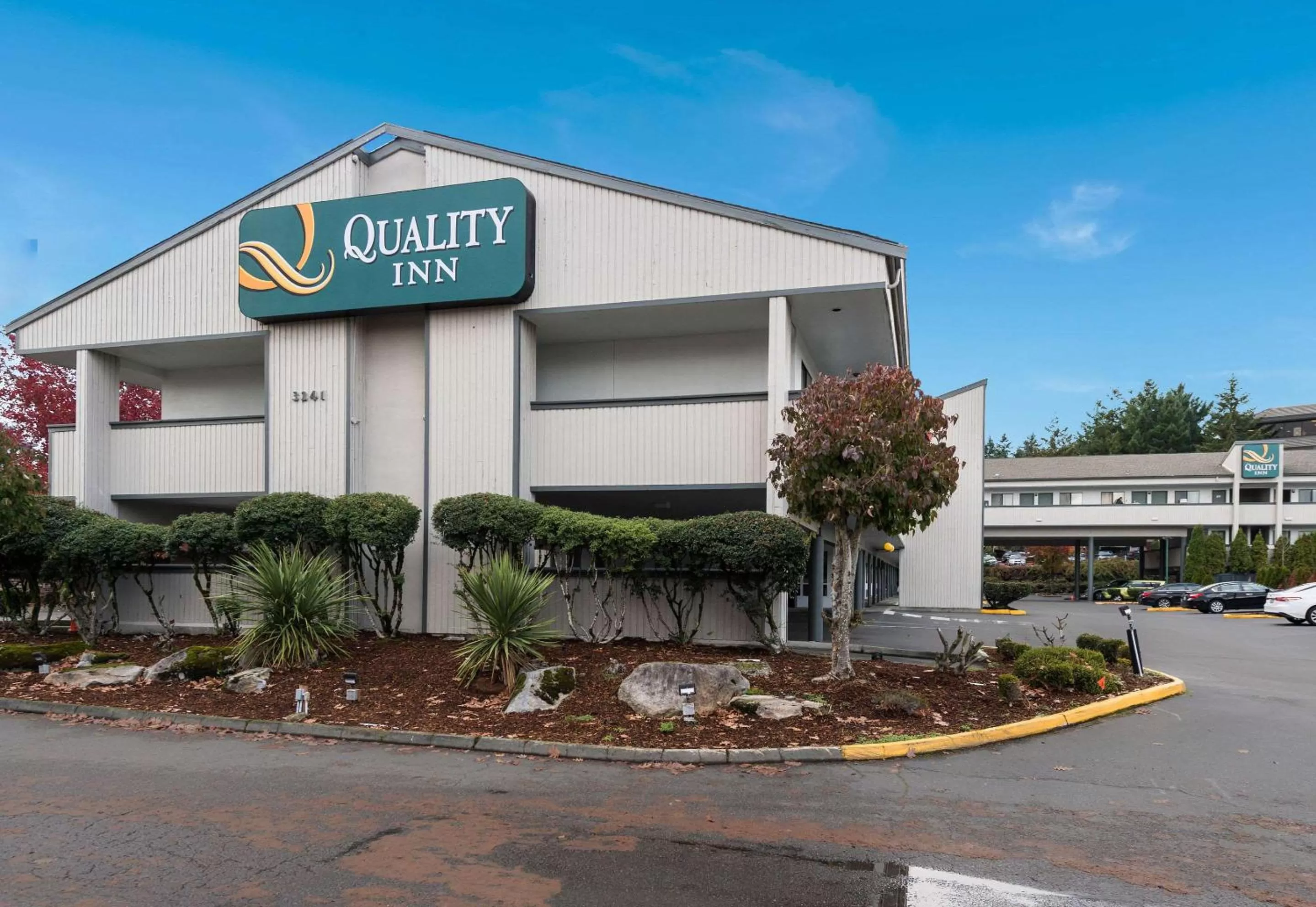 Property Building in Quality Inn Bellevue