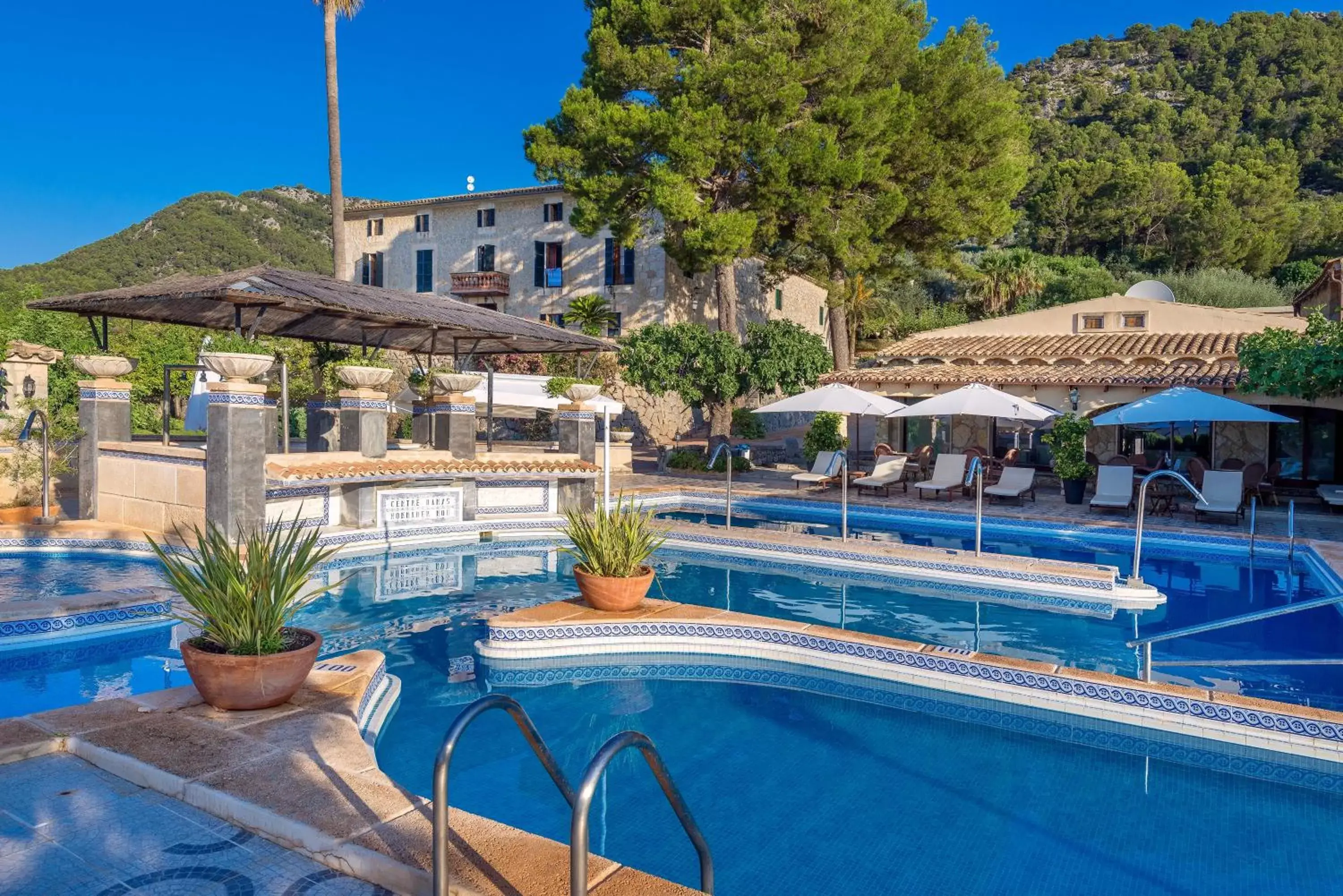 Swimming Pool in Monnaber Nou Finca Hotel & Spa