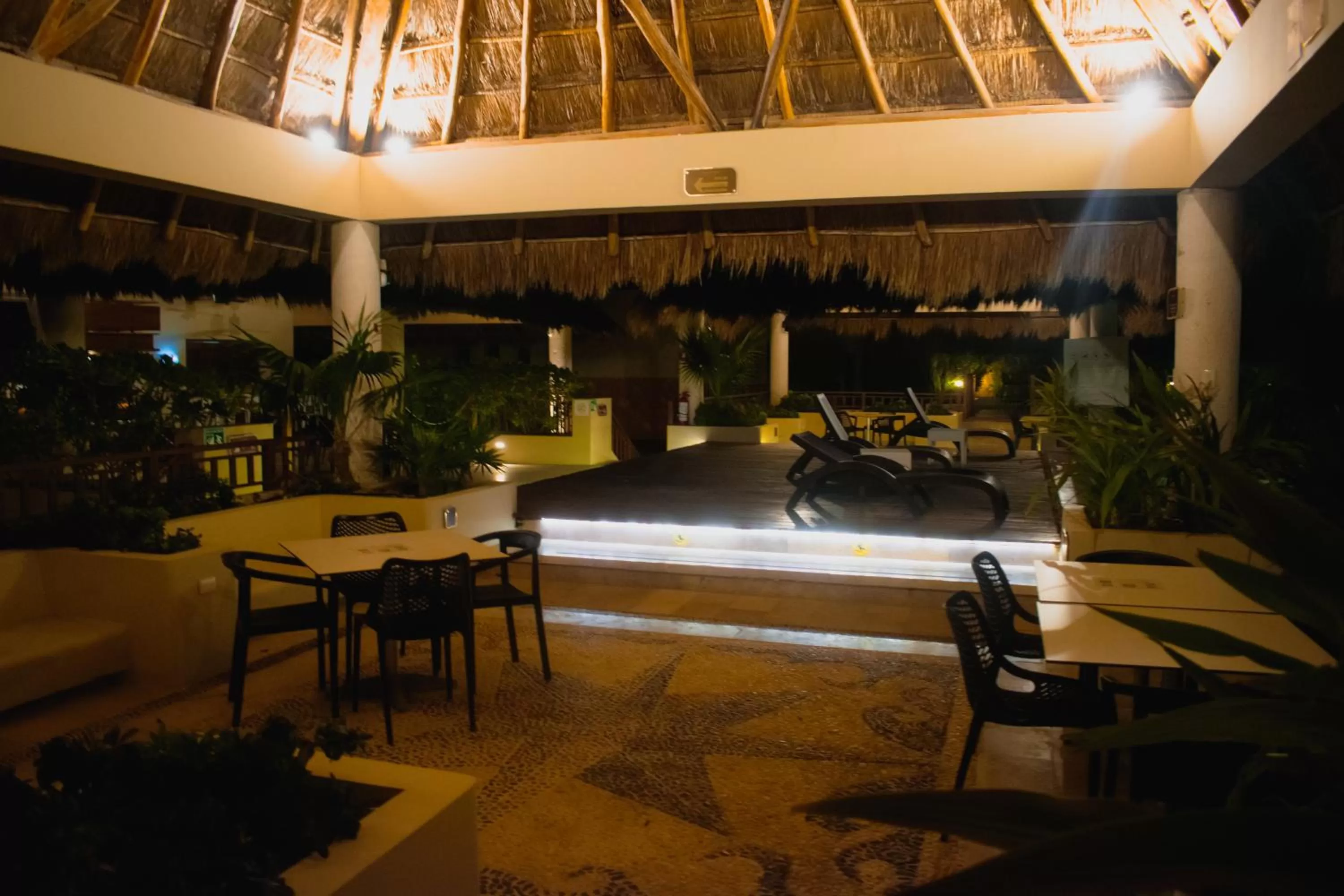 Restaurant/places to eat in Villas Grand Marina Kinuh