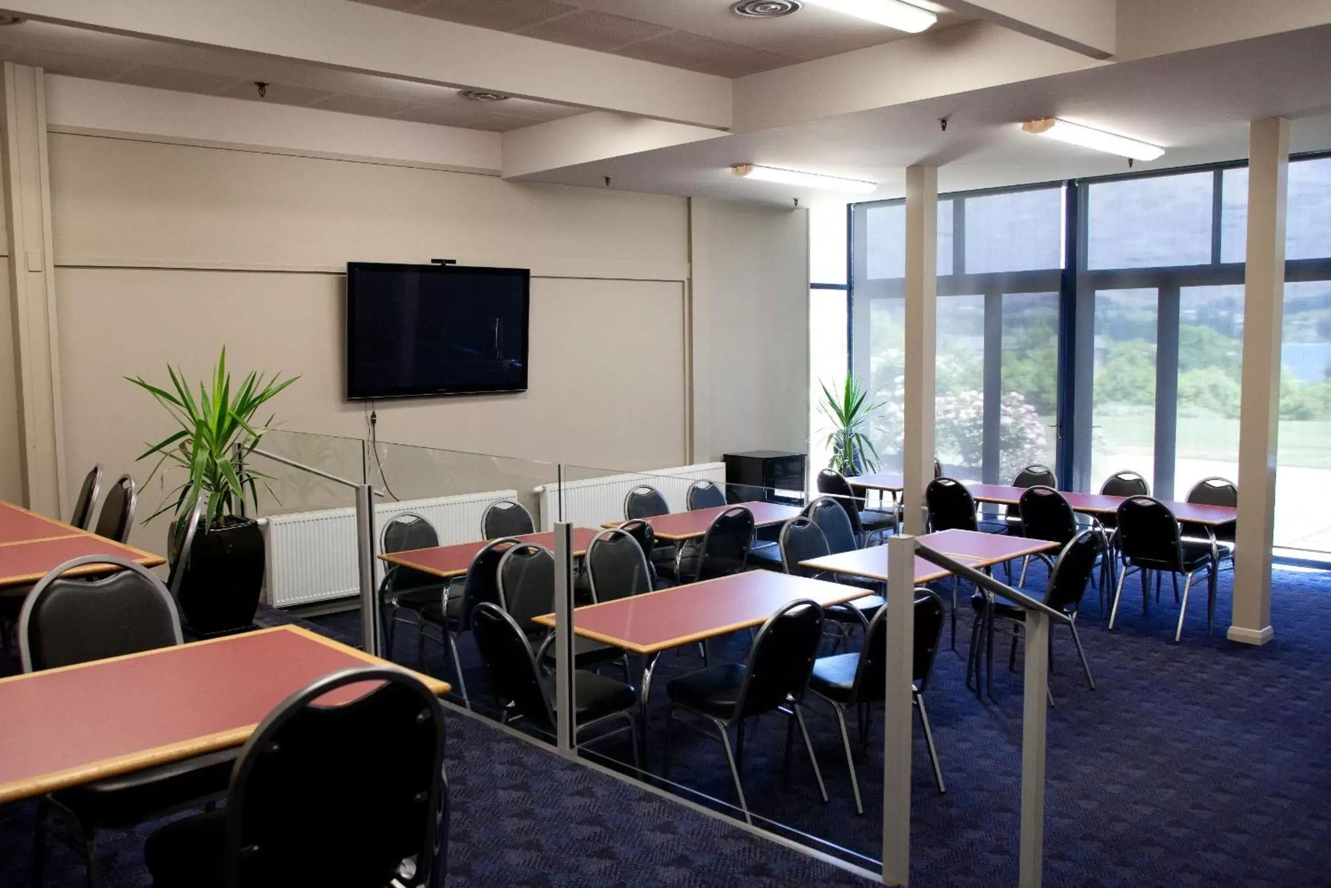 Business facilities in Wanaka Hotel