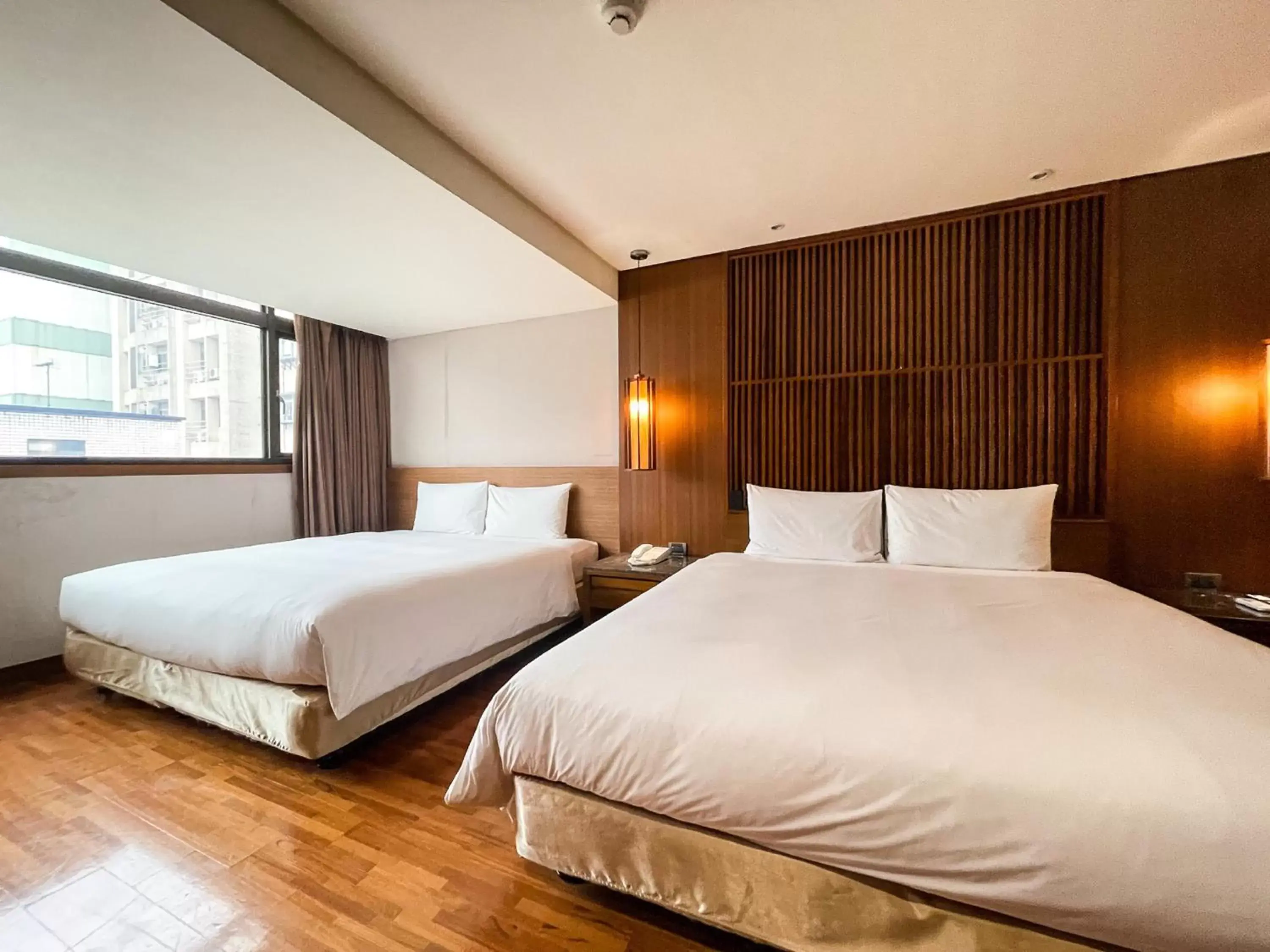 Photo of the whole room, Bed in Guide Hotel Taipei Bade