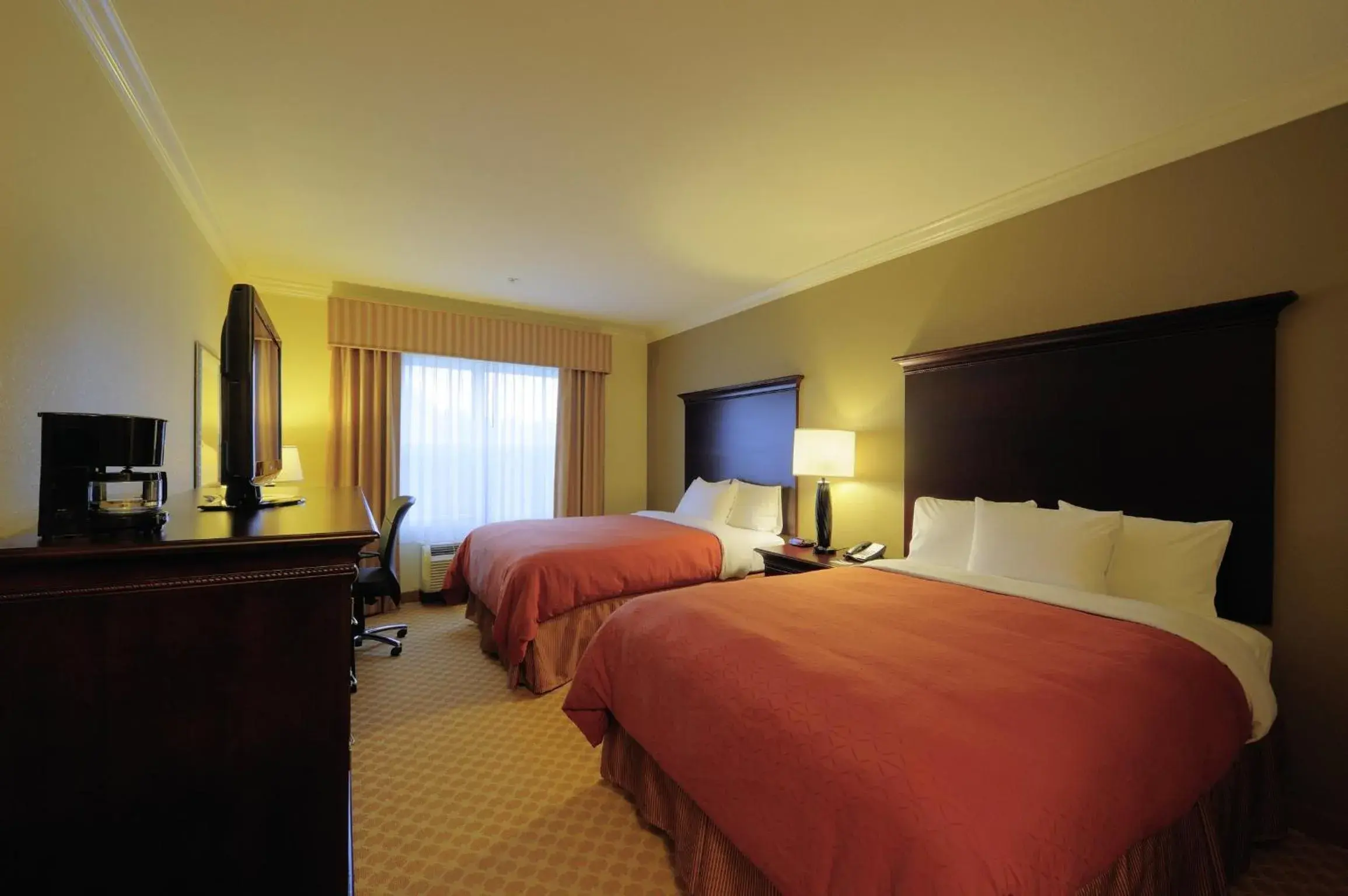 Bedroom, Bed in Country Inn & Suites by Radisson, Columbia at Harbison, SC