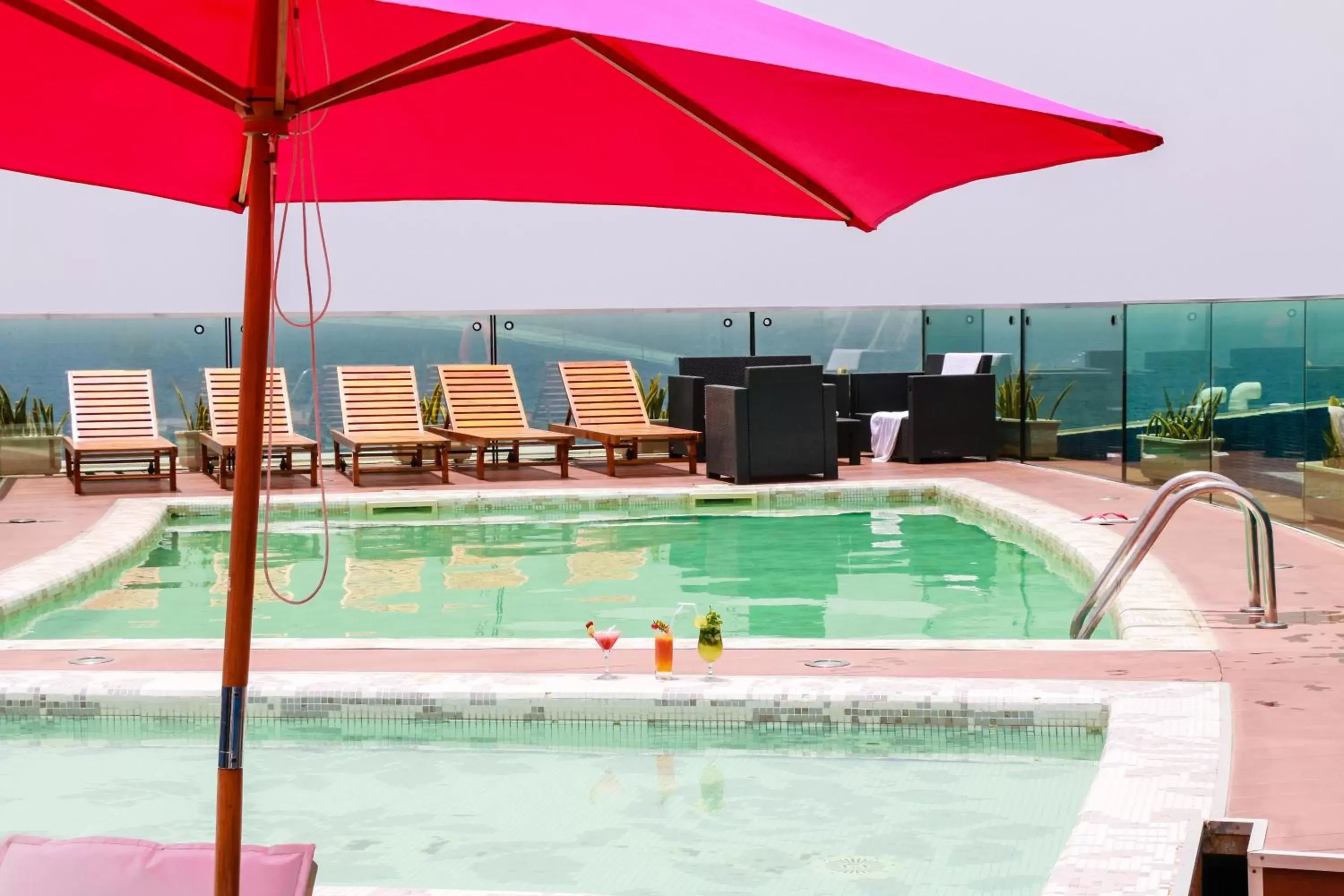 Swimming Pool in Hotel Vip Praia