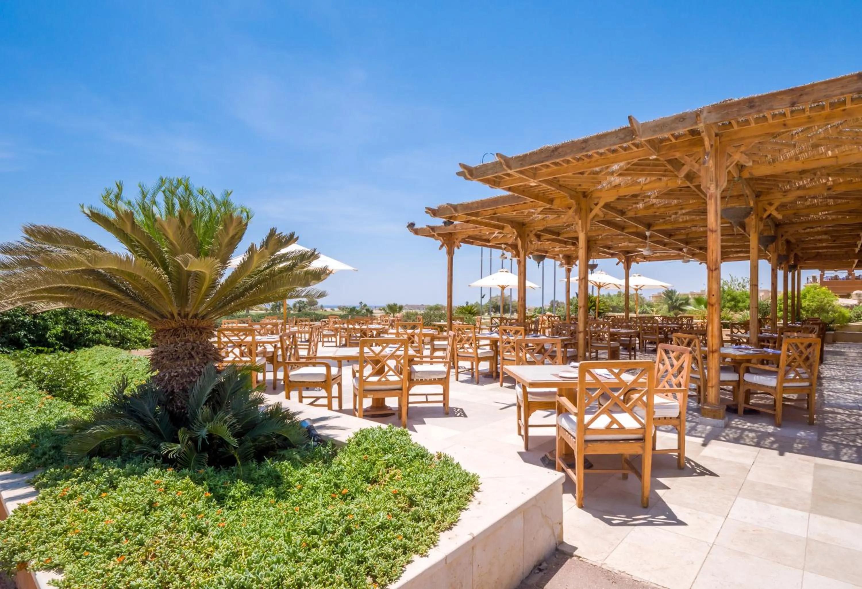 Restaurant/places to eat in The Cascades Golf Resort, Spa & Thalasso