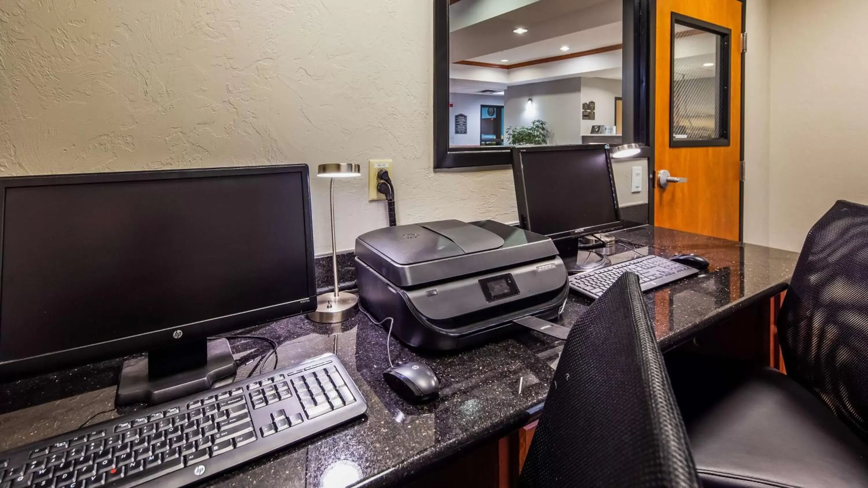 On site, Business Area/Conference Room in Best Western Plus Midwest City Inn & Suites