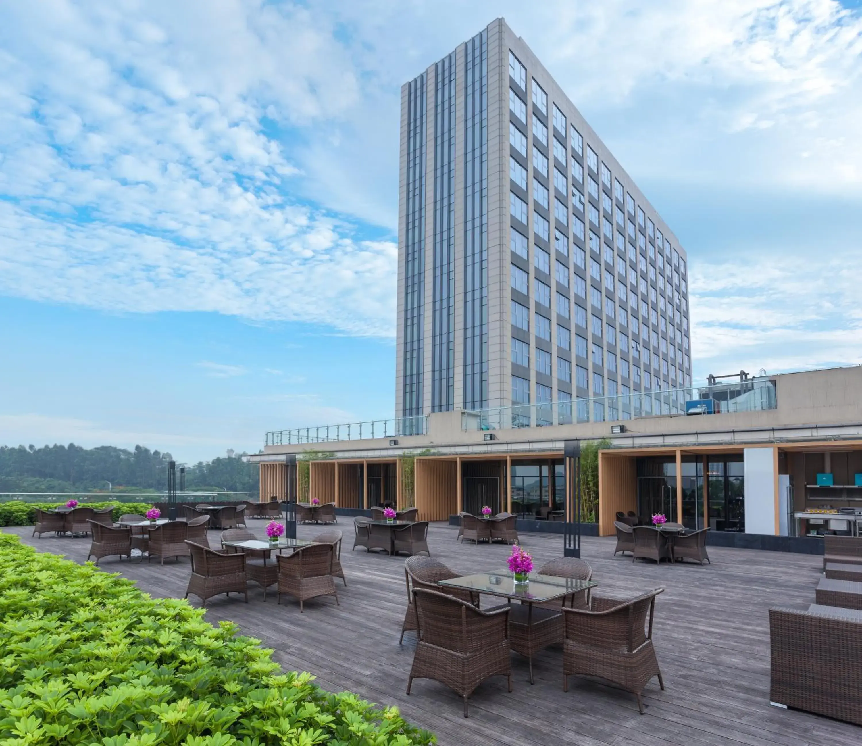 Restaurant/places to eat in Holiday Inn Guangzhou Science City, an IHG Hotel