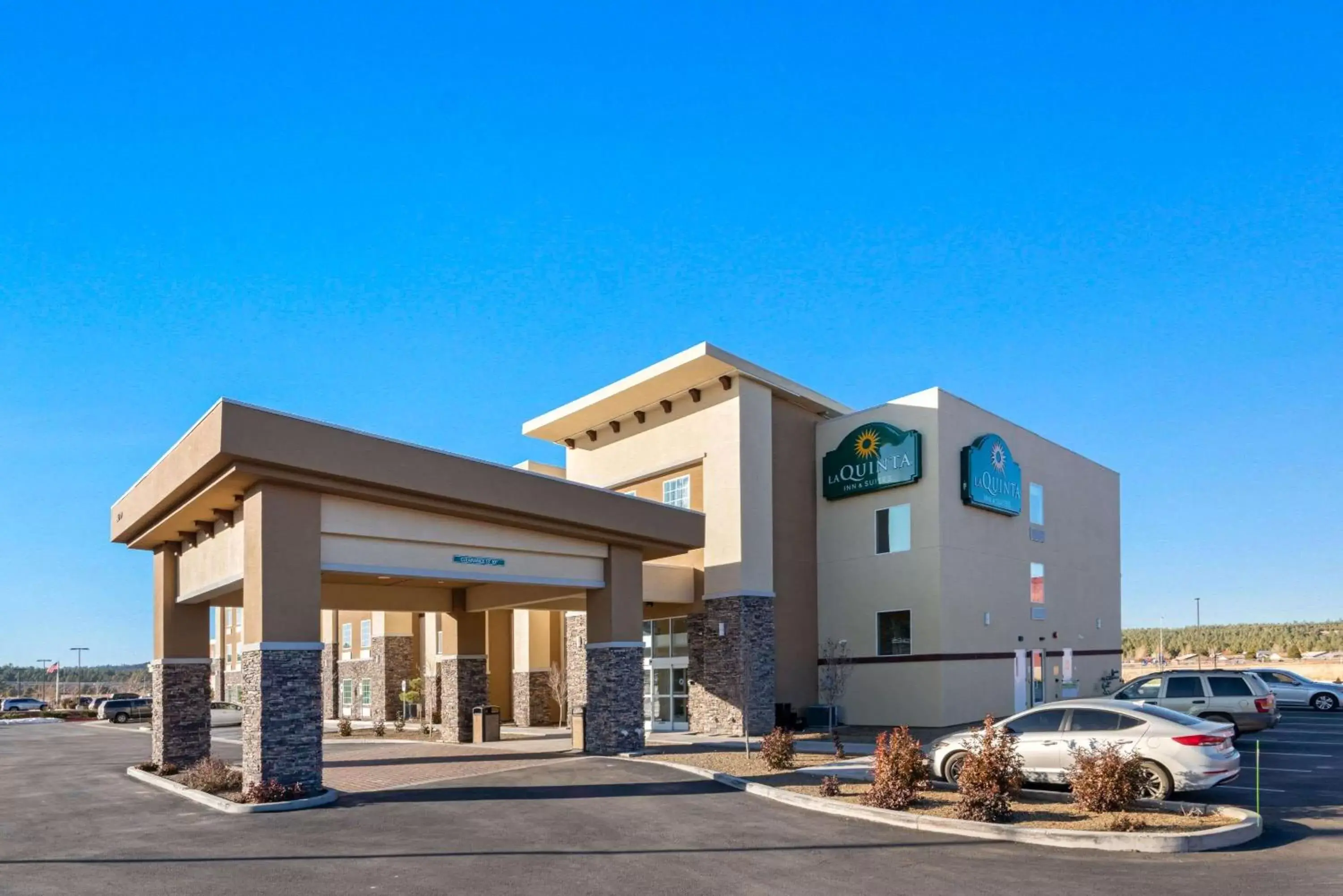 Property Building in La Quinta by Wyndham Williams-Grand Canyon Area