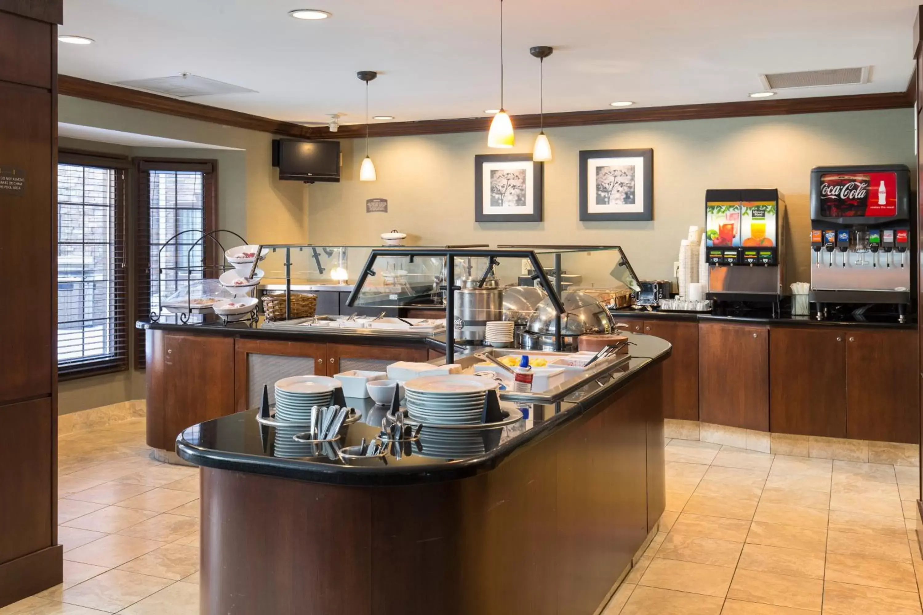 Breakfast, Restaurant/Places to Eat in Staybridge Suites Toledo/Maumee, an IHG Hotel