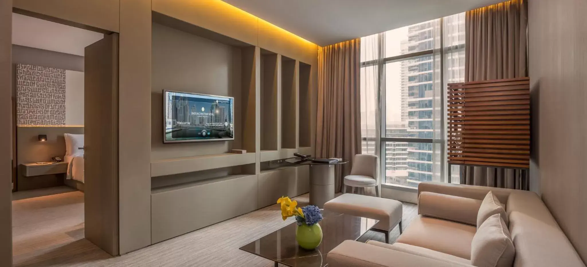 Photo of the whole room, Seating Area in InterContinental Dubai Marina, an IHG Hotel