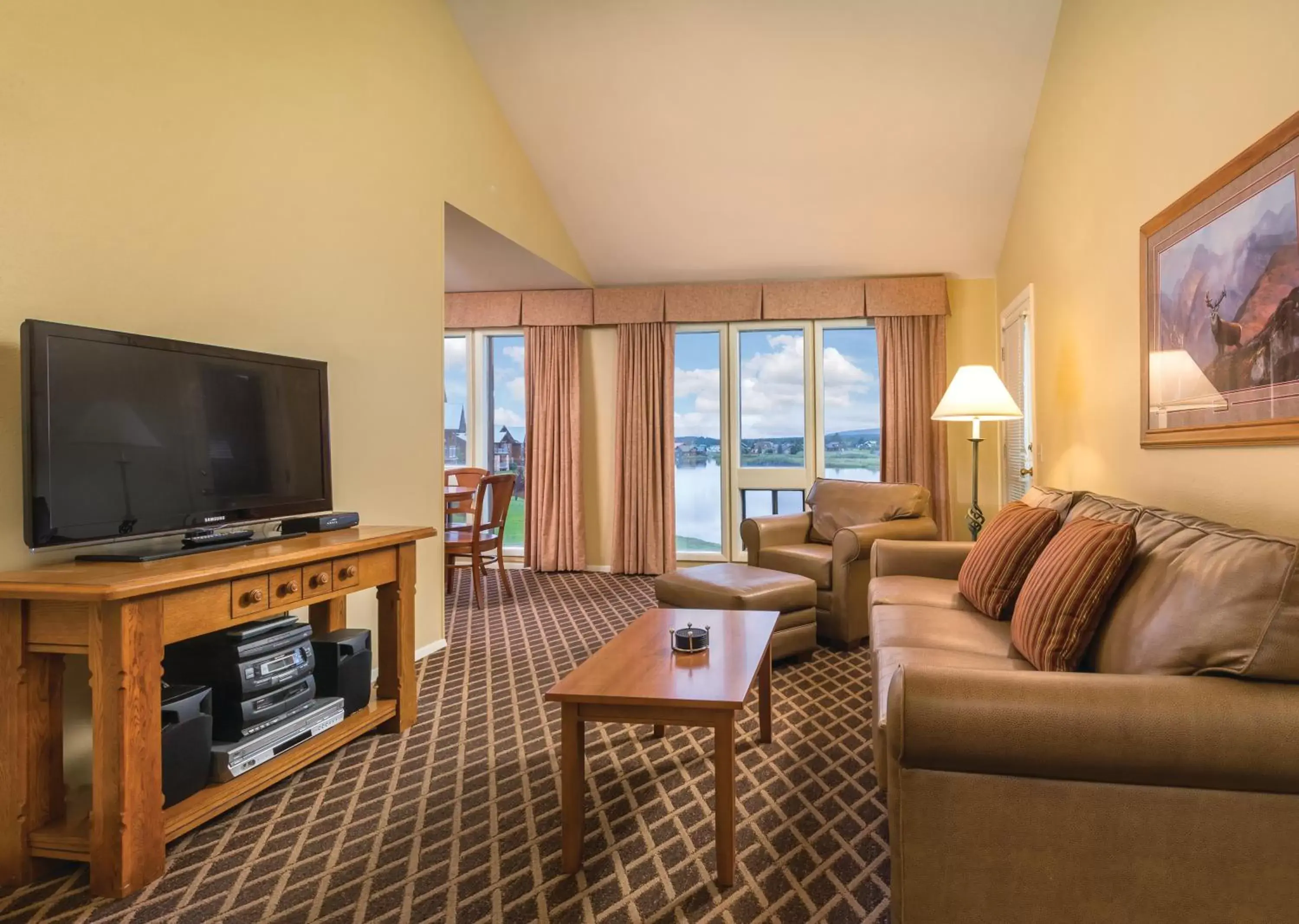 Property building, TV/Entertainment Center in Club Wyndham Pagosa
