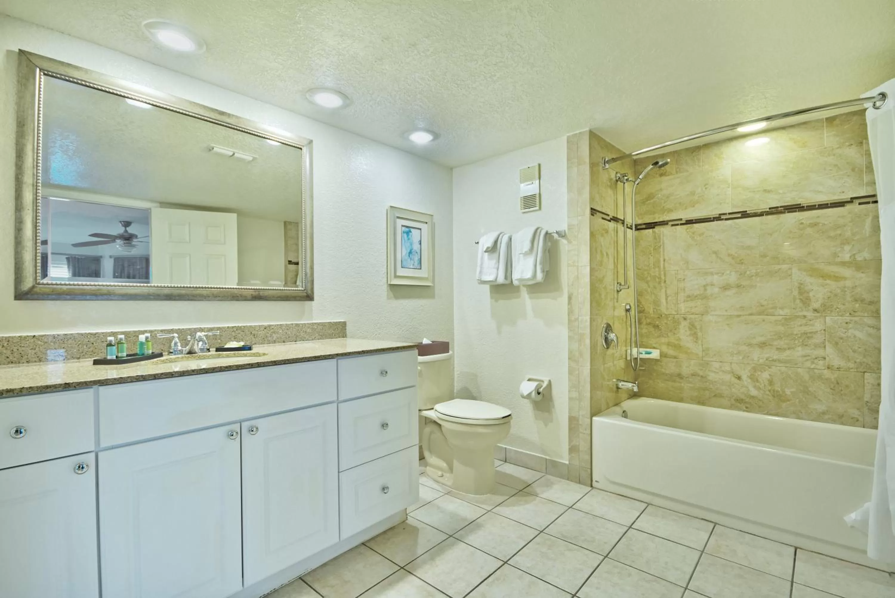 Bathroom in Club Wyndham Orlando International