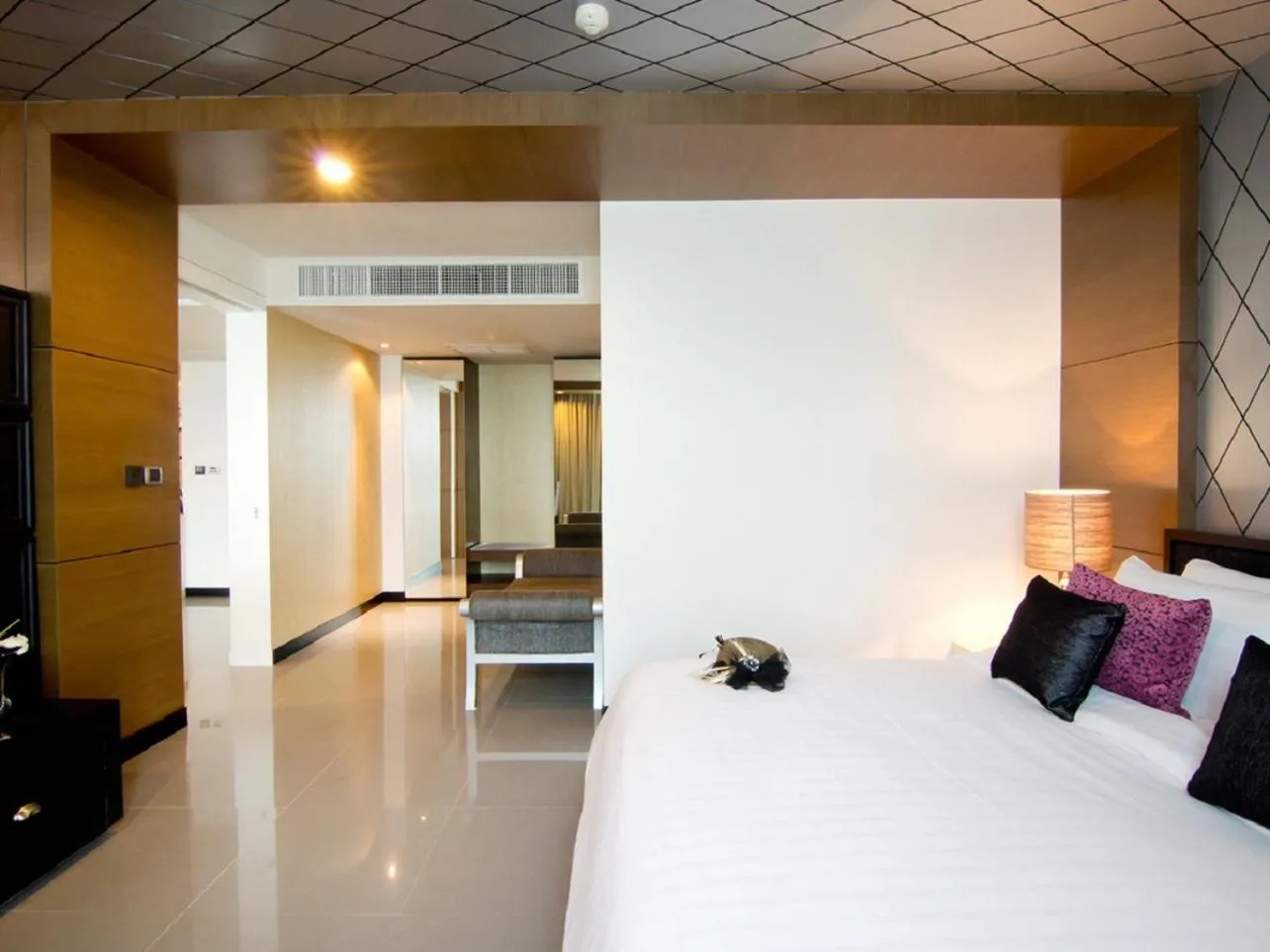 Bedroom, Bed in Way Hotel Pattaya