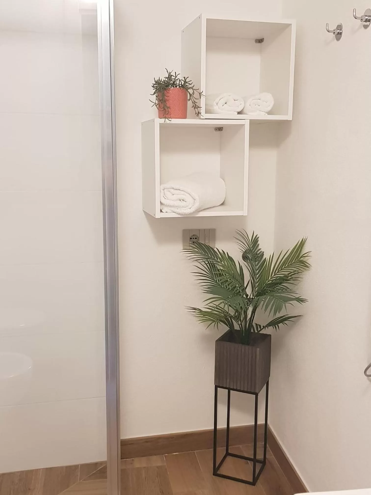 towels, TV/Entertainment Center in B&B Antica Fontana