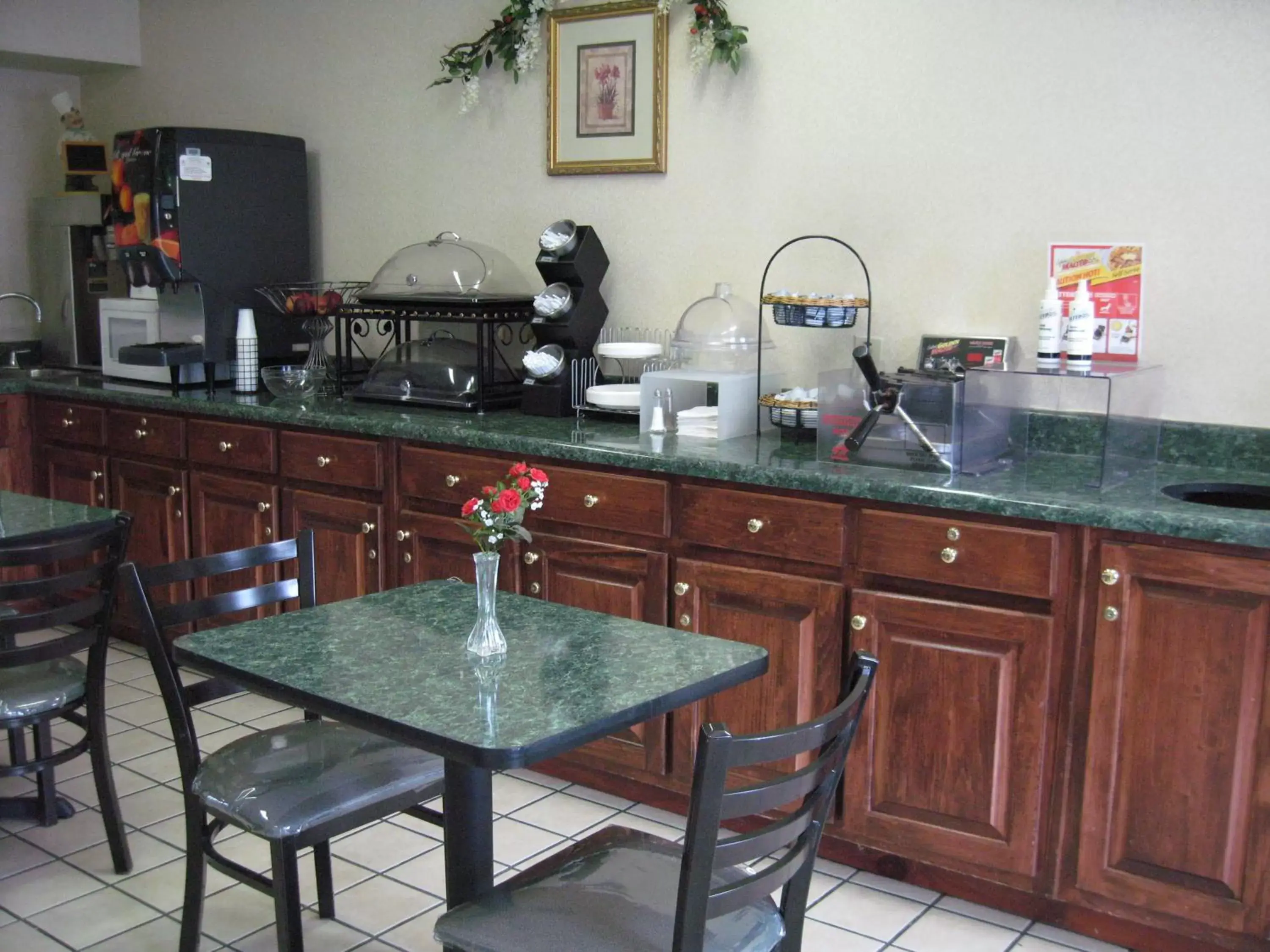 Restaurant/places to eat in Quality Inn Covington Restaurant/places to eat in Quality Inn Covington