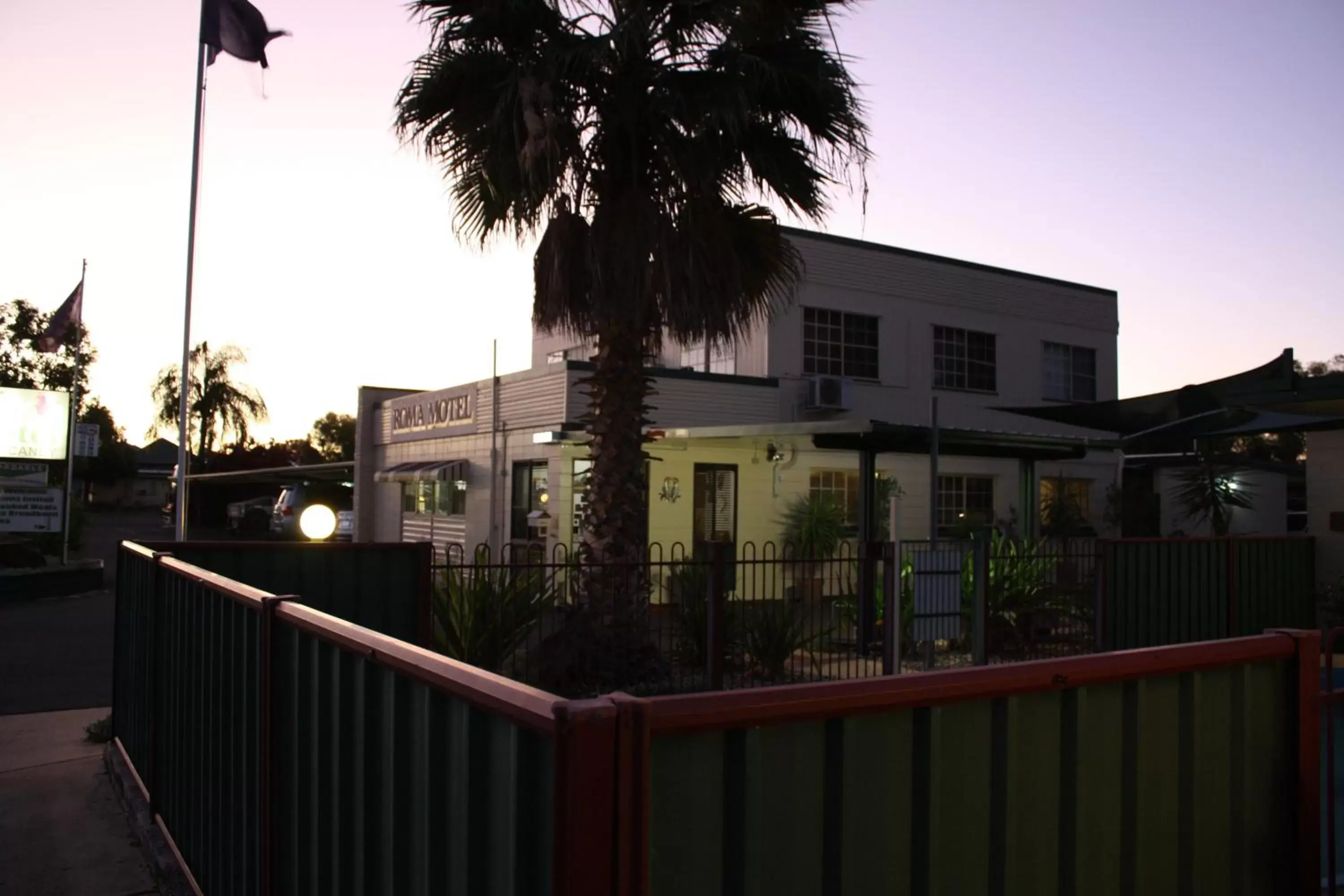 Facade/entrance in Roma Motel