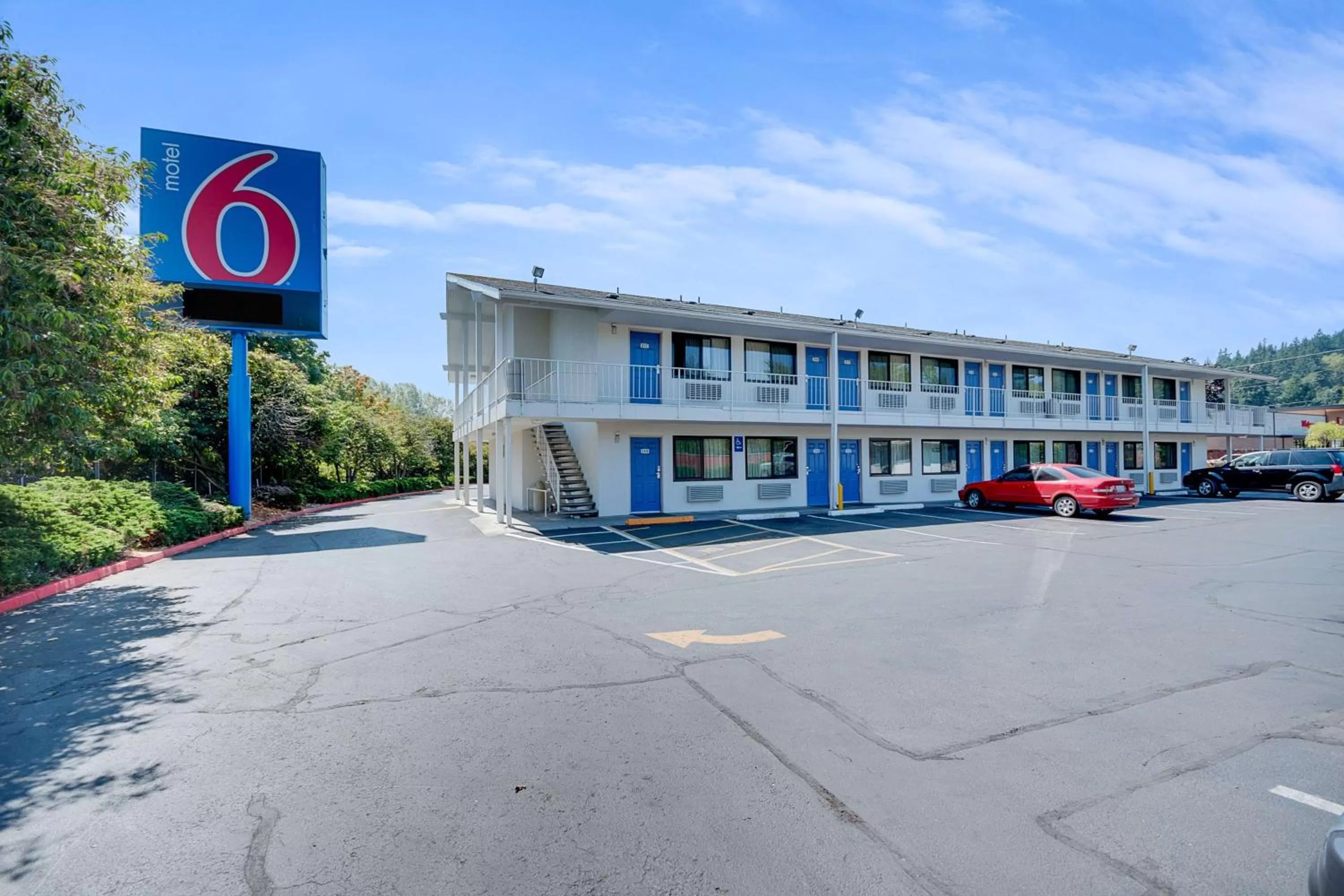 Property building in Motel 6-Bellingham, WA