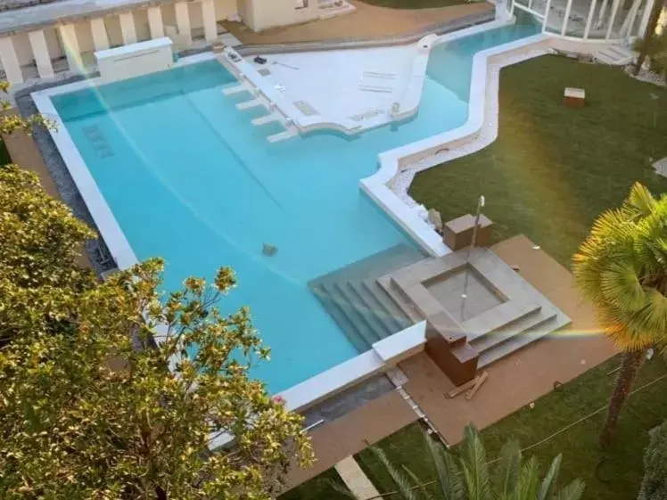 Swimming pool in Hotel Universal Terme Swimming pool in Hotel Universal Terme