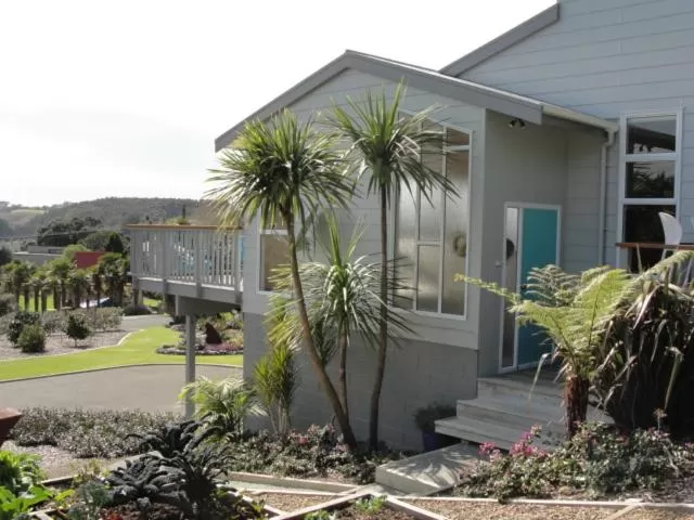 Garden, Property Building in Leigh Panorama B&B