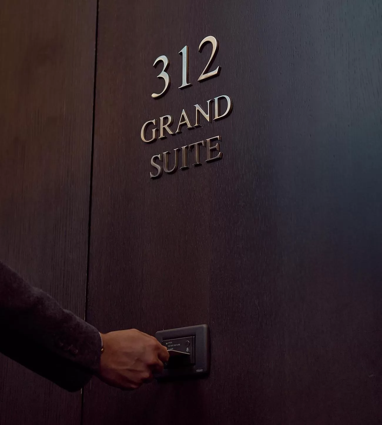 Text overlay in Andorra Park Hotel