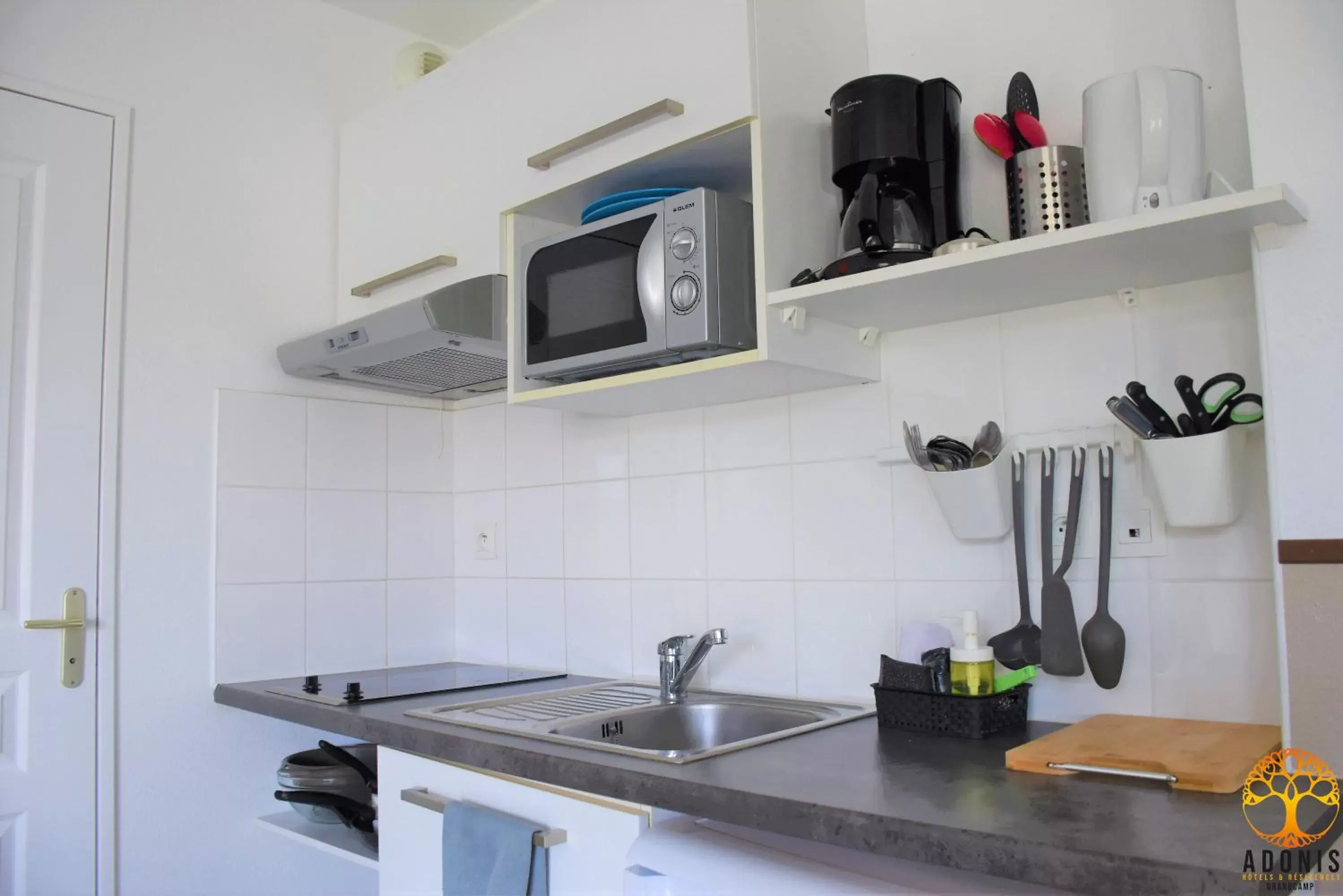 Kitchen or kitchenette, Kitchen/Kitchenette in Adonis Grandcamp - Résidence Les Isles De Sola