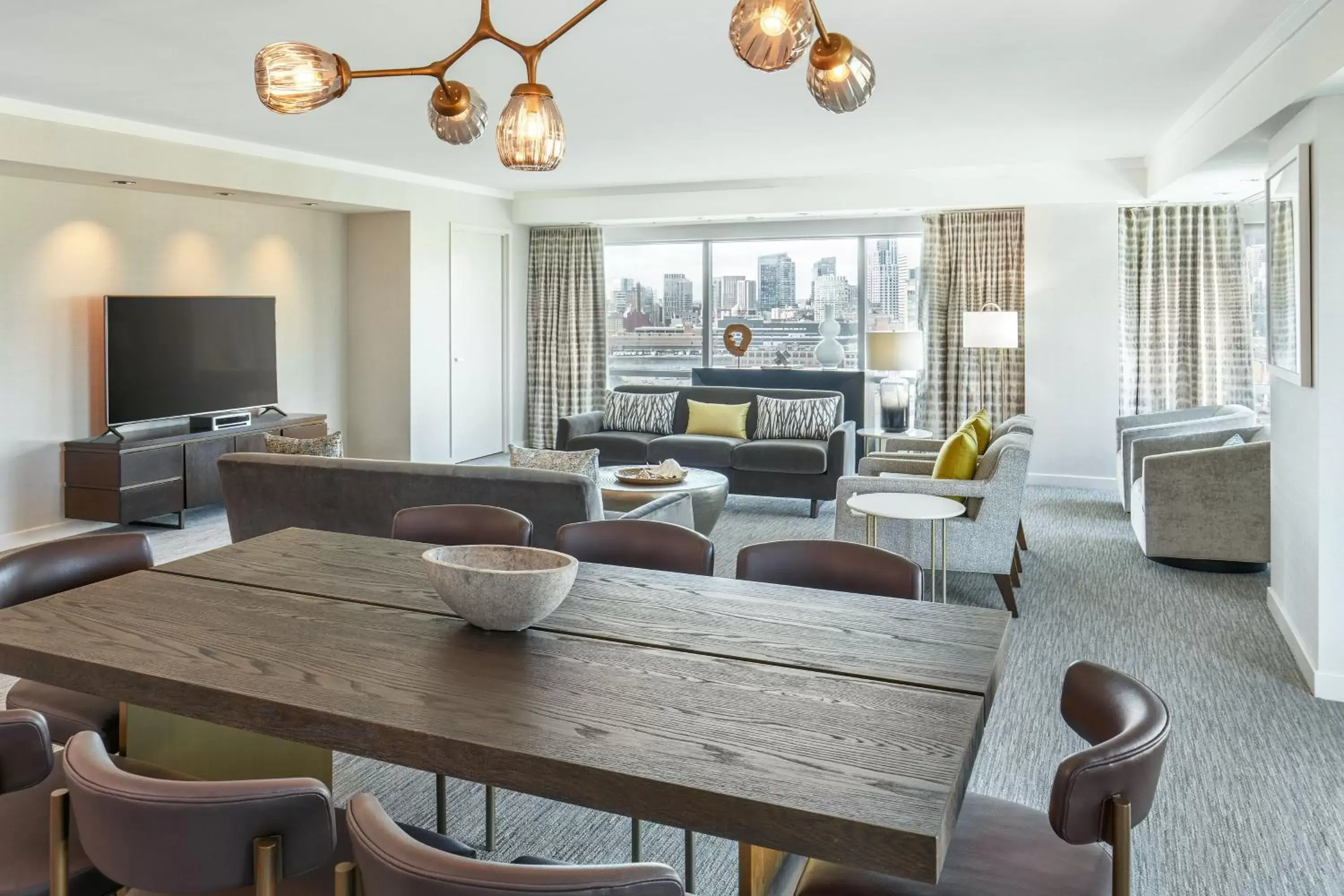 Living room, Seating Area in The Westin Boston Seaport District