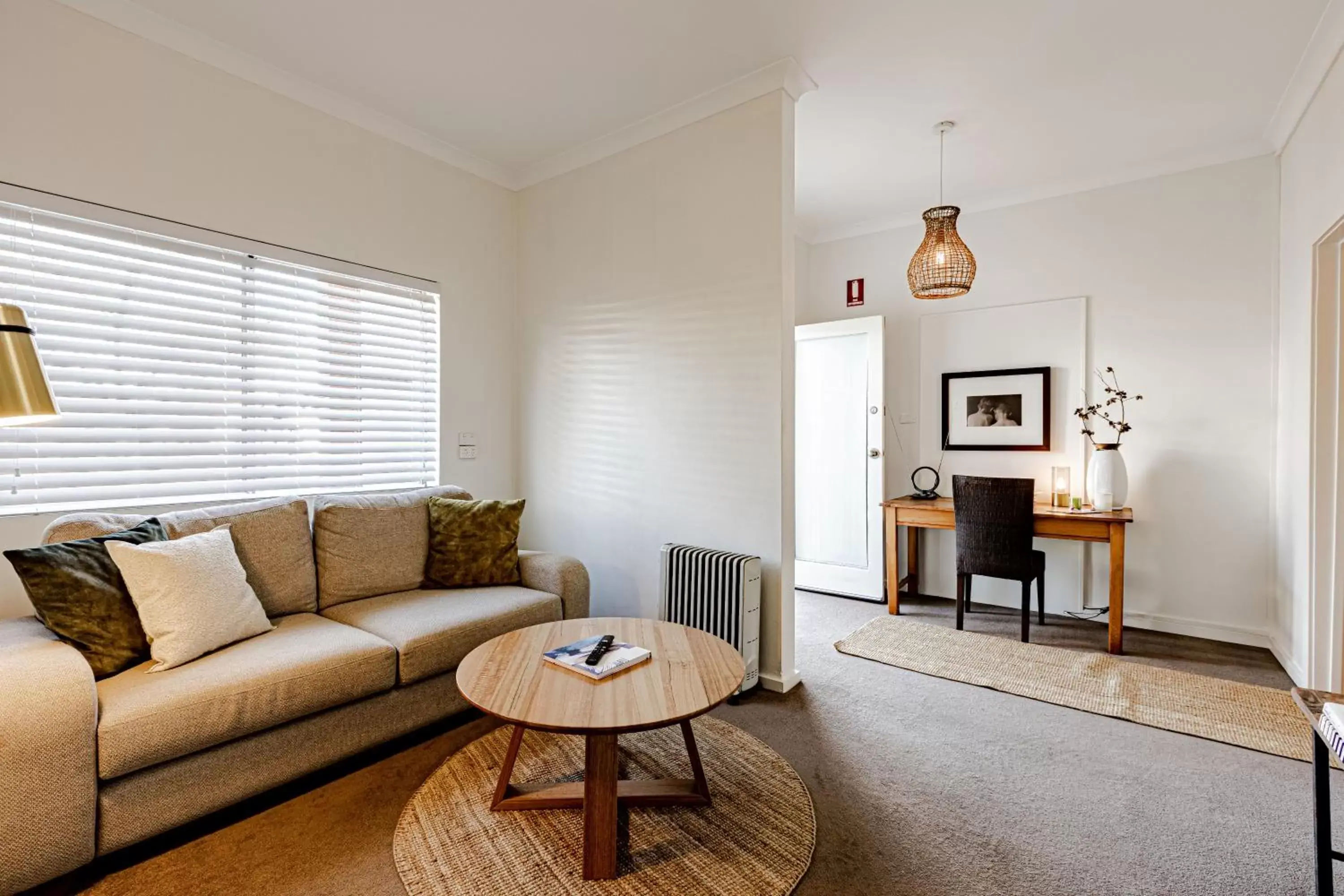 Living room, Seating Area in Bay Breeze Boutique Accommodation