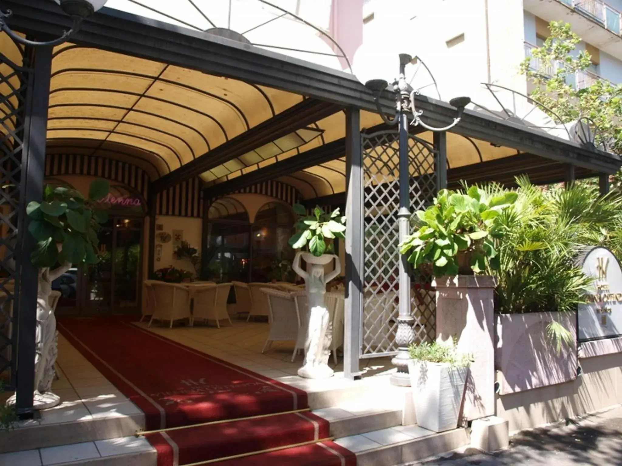 Facade/entrance, Restaurant/Places to Eat in Hotel Vienna Ostenda e Ristorante il Danubio