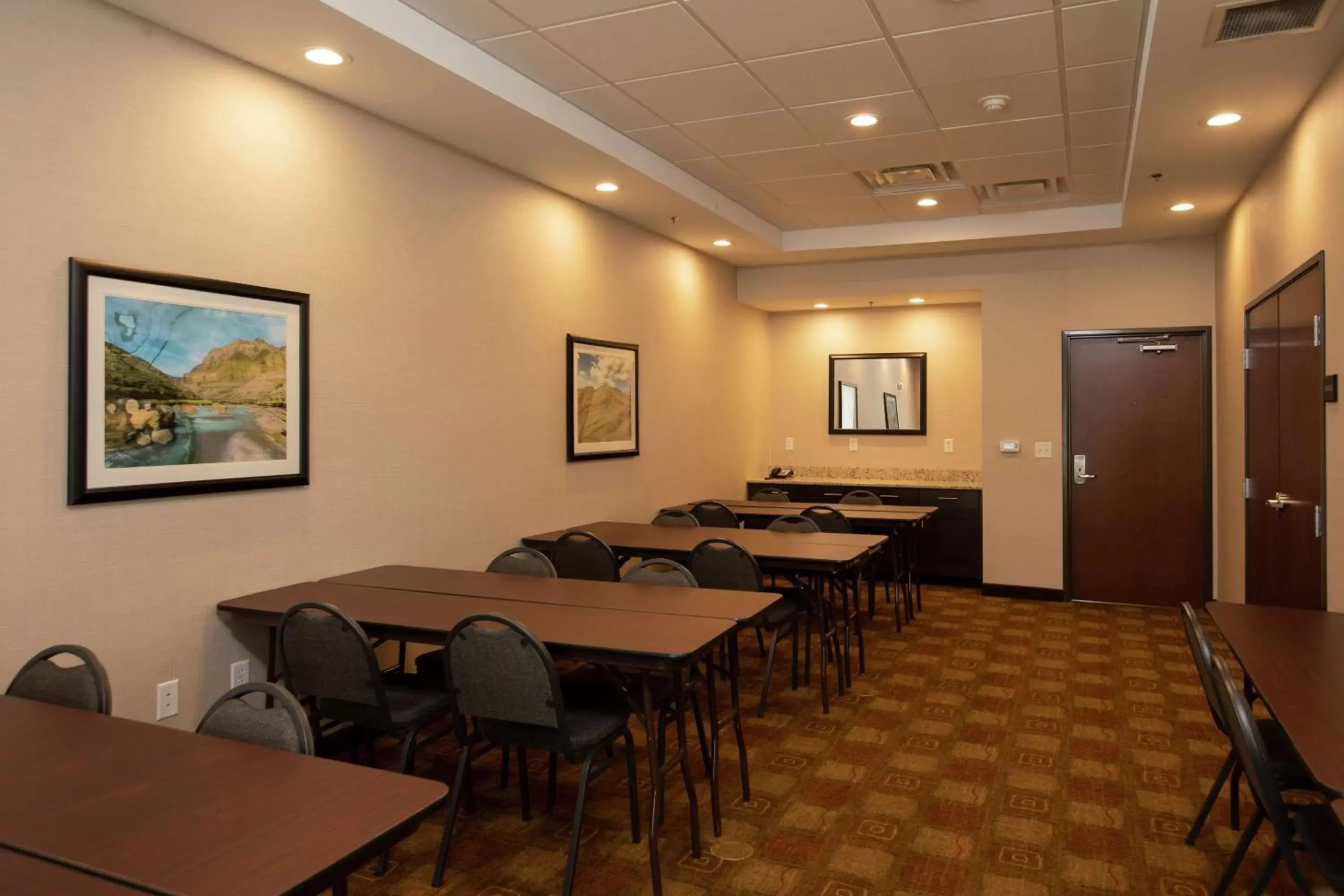 Meeting/conference room in Hampton Inn Mesa Verde/Cortez Co