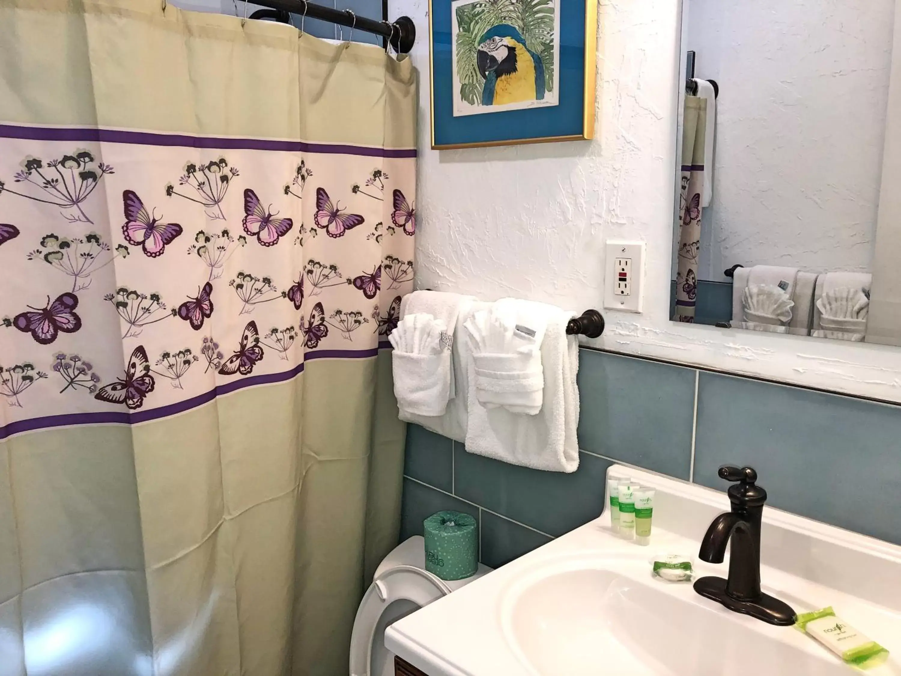 Bathroom in The Pelican Key Largo Cottages