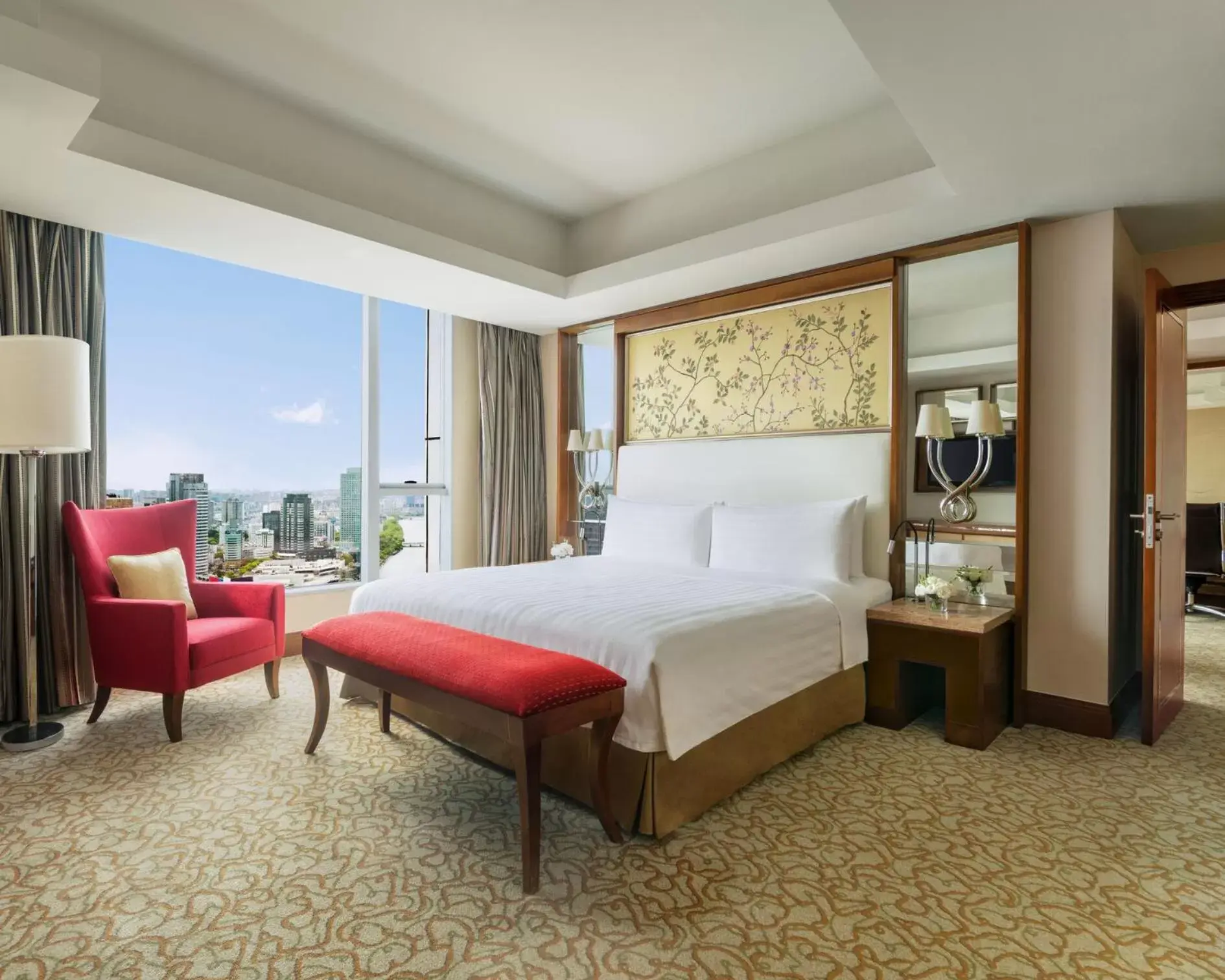 Bedroom in Shangri-La Ningbo - The Three Rivers Intersection