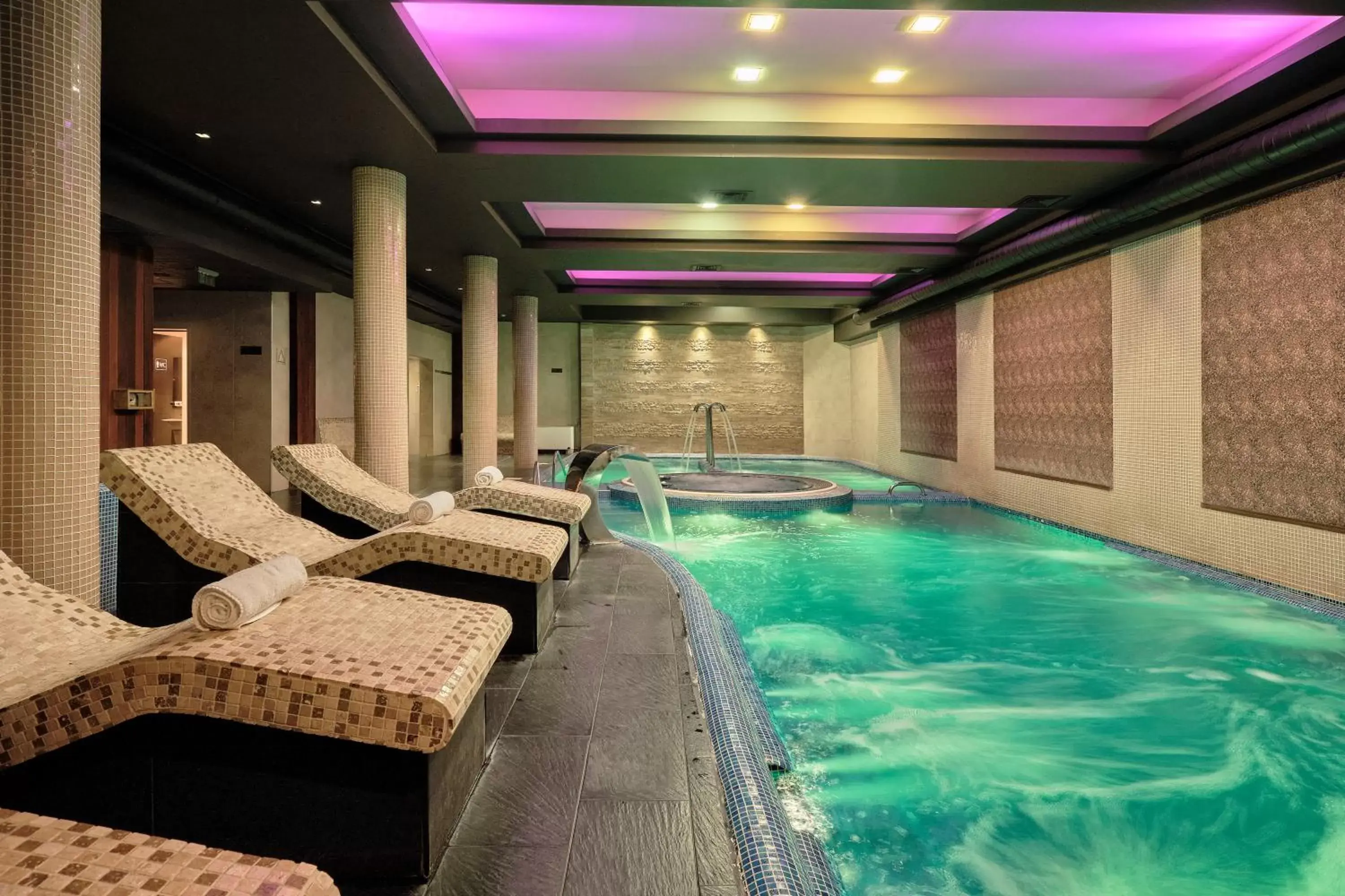 Swimming Pool in Grand Hotel Bansko - Fitness & SPA