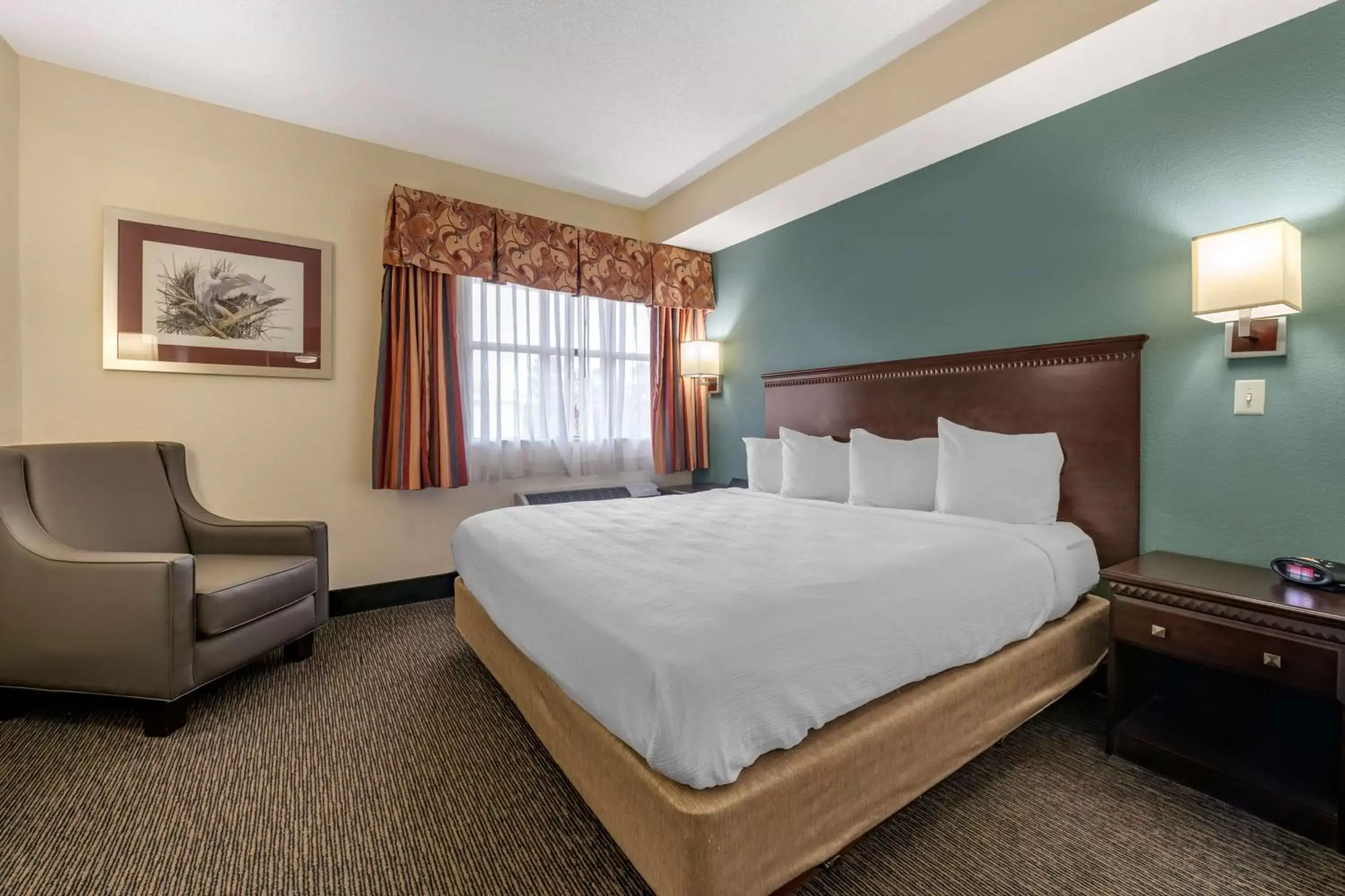 Bedroom, Bed in Best Western Gateway Grand